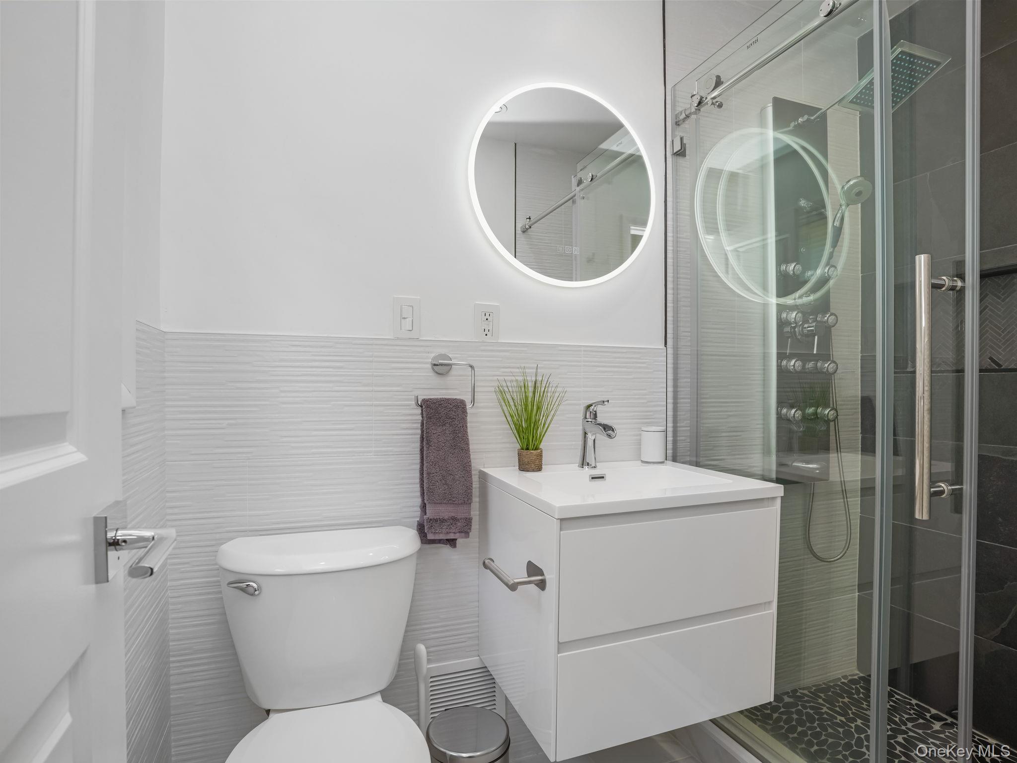 43 Amherst Drive, New Rochelle, NY 10804