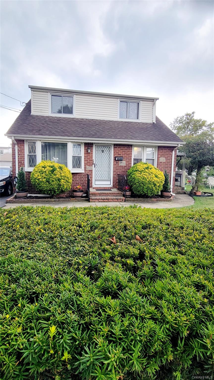 7 E Jefferson Avenue # 2, Mineola, NY 11501