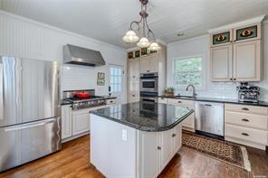 125 Bleeker Street, Port Jefferson, NY 11777