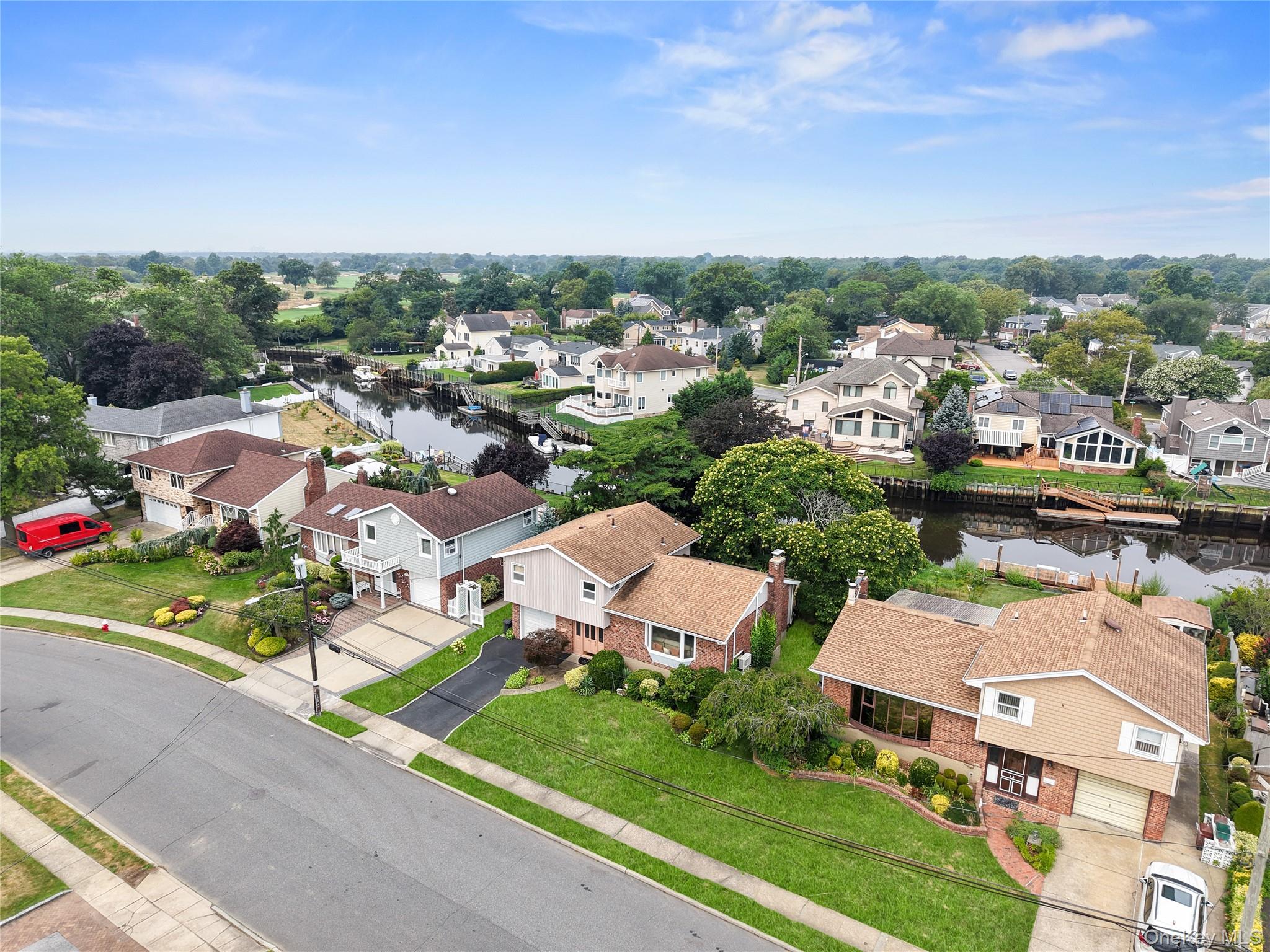 48 Oxford Road, East Rockaway, NY 11518