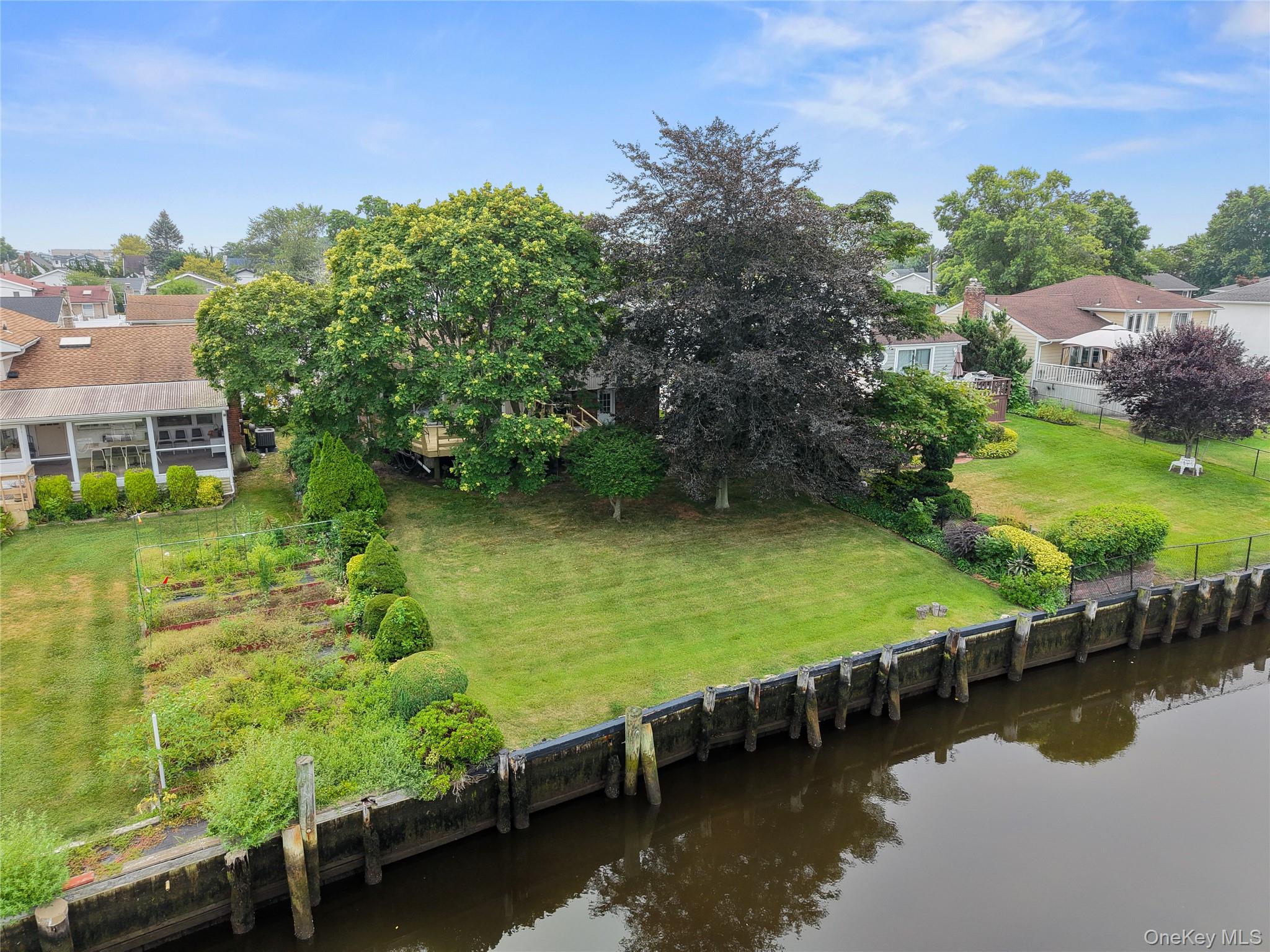 48 Oxford Road, East Rockaway, NY 11518