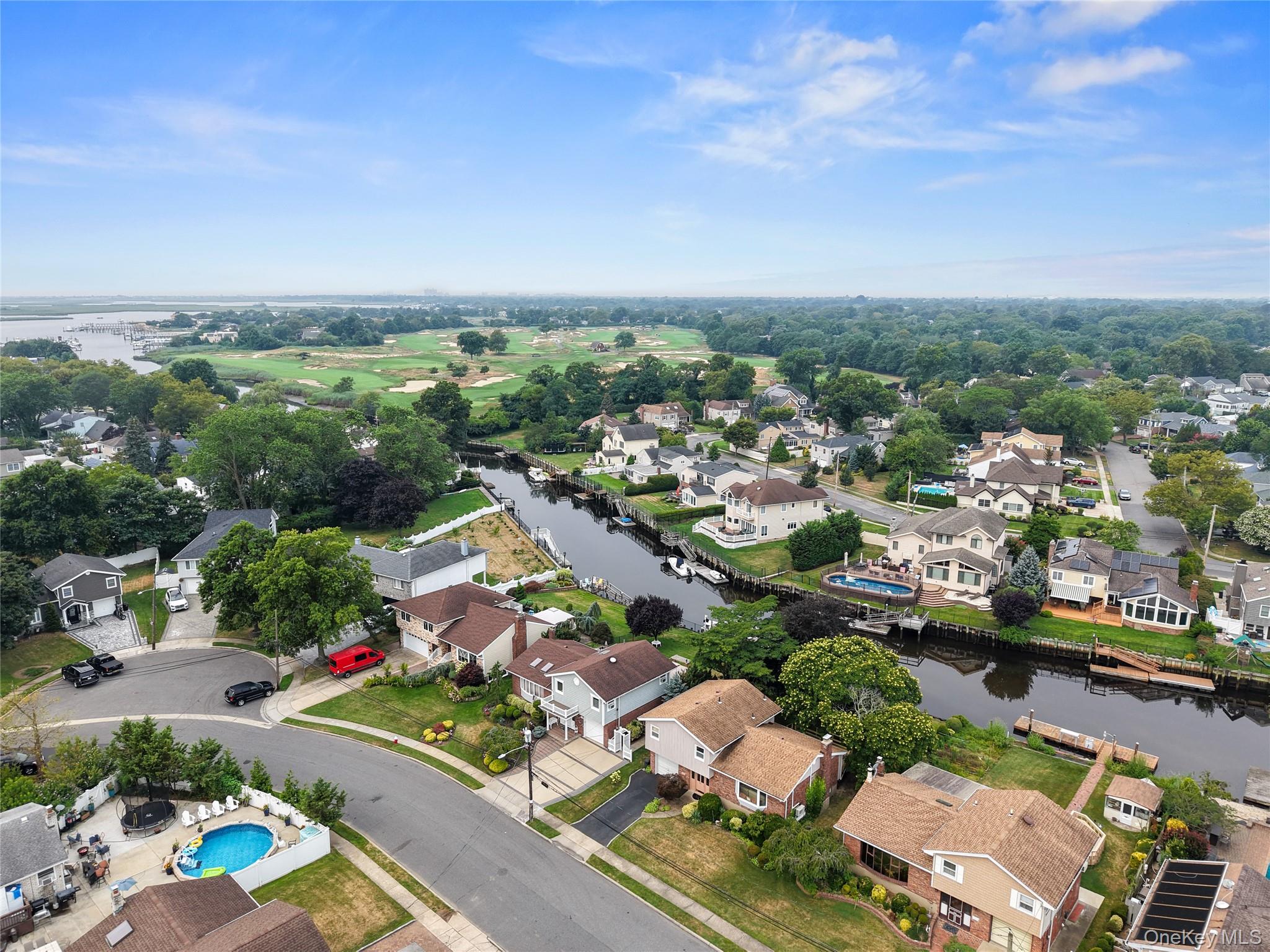 48 Oxford Road, East Rockaway, NY 11518