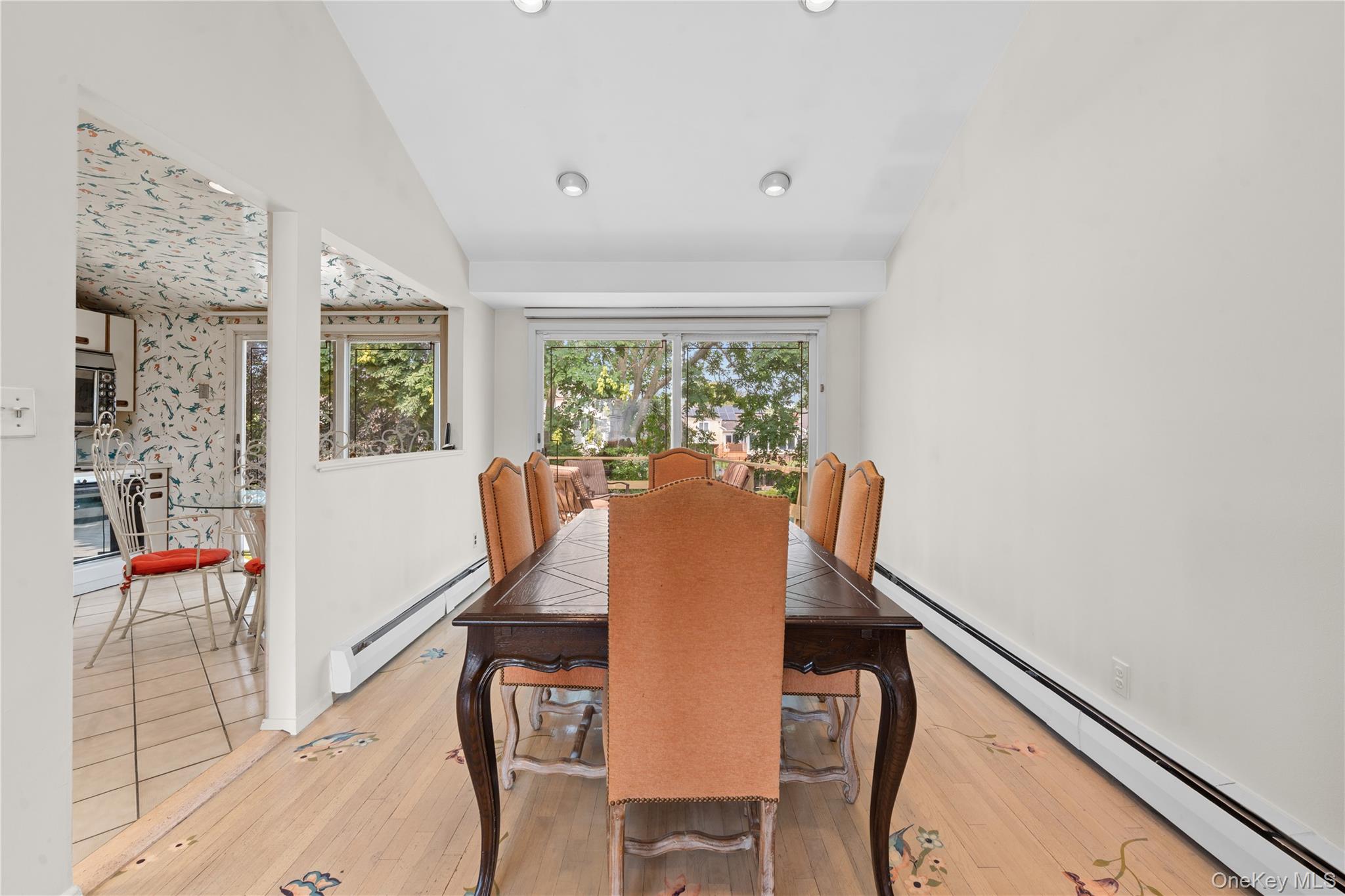 48 Oxford Road, East Rockaway, NY 11518