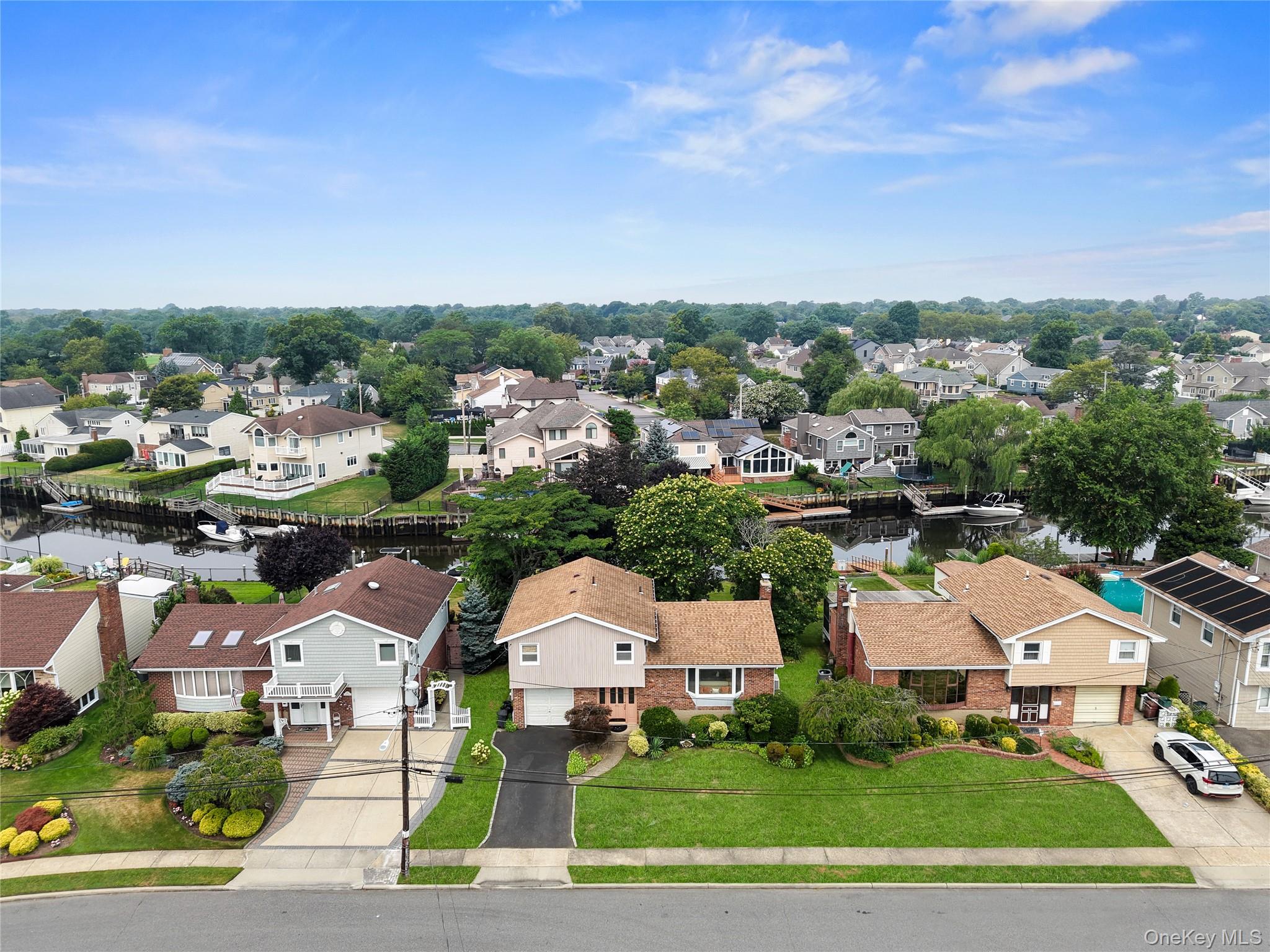 48 Oxford Road, East Rockaway, NY 11518