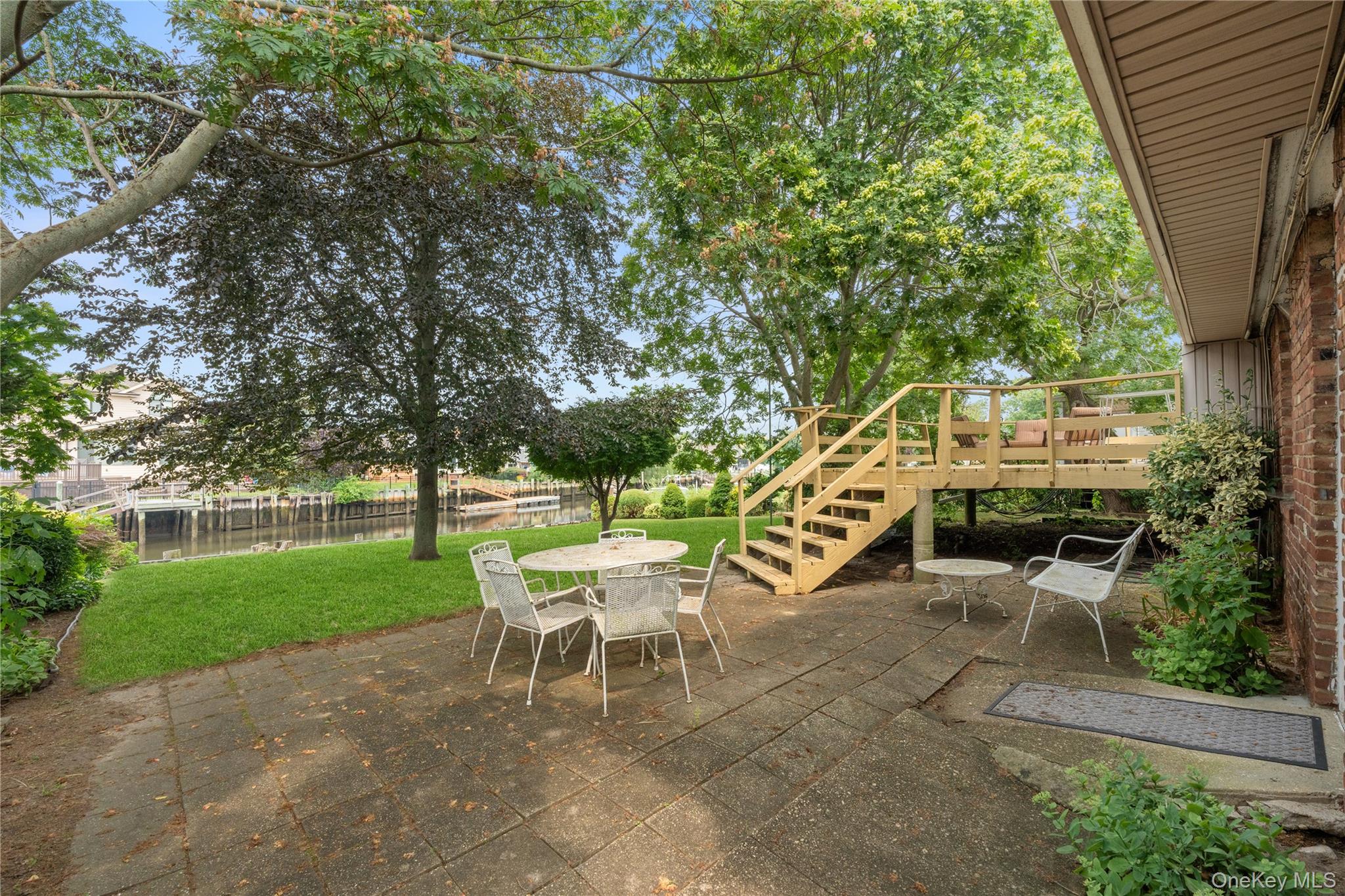 48 Oxford Road, East Rockaway, NY 11518