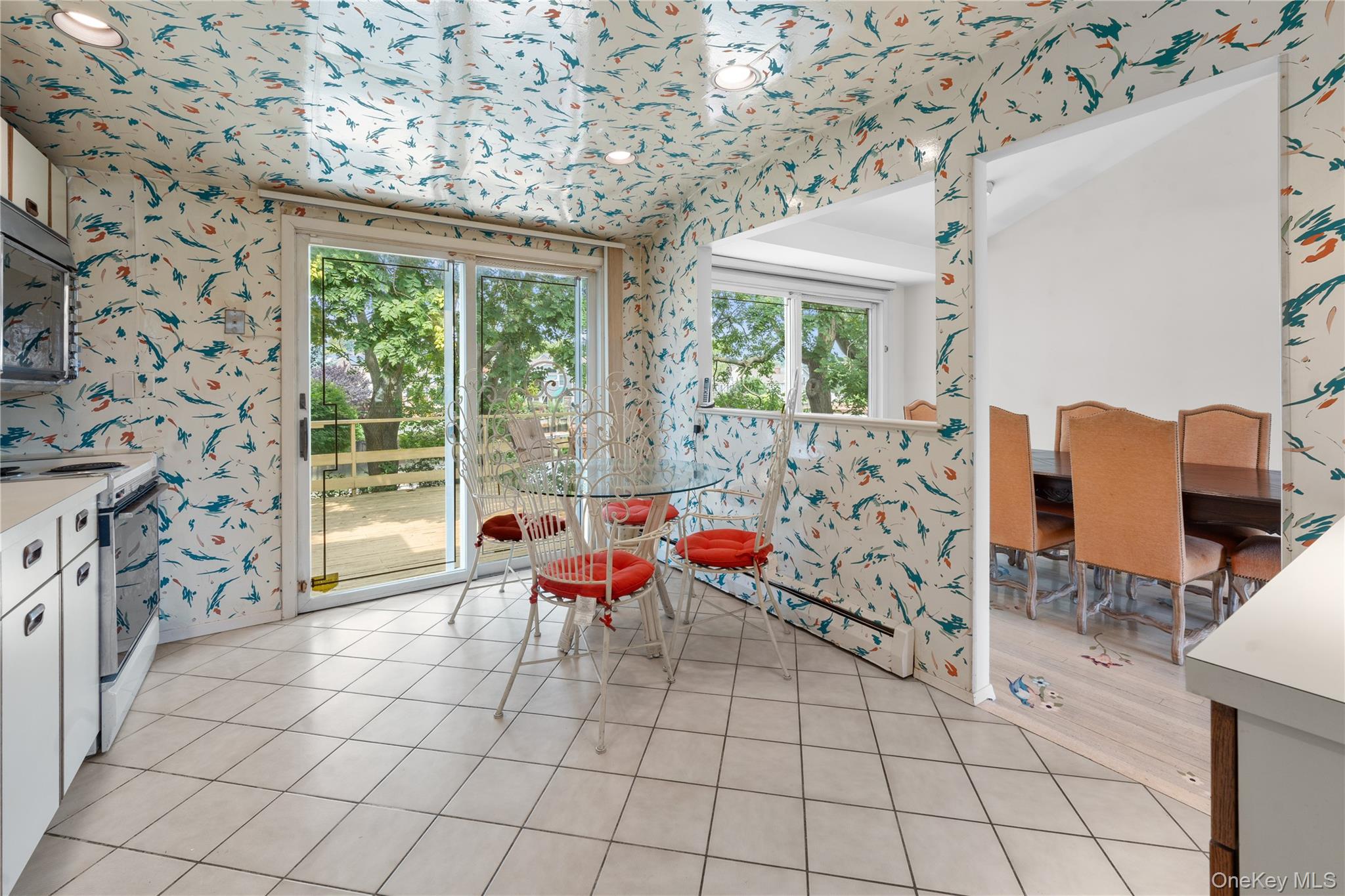 48 Oxford Road, East Rockaway, NY 11518