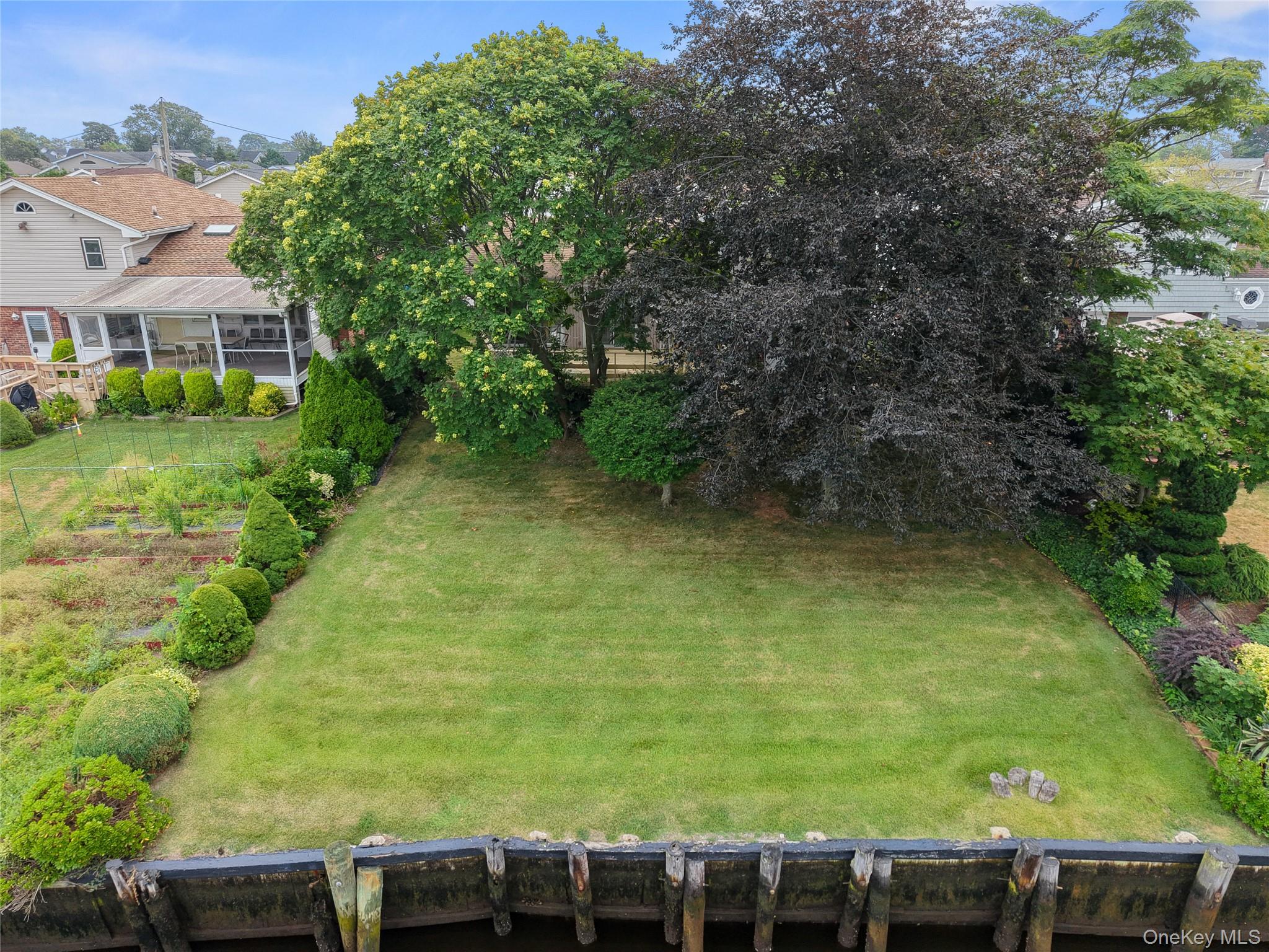 48 Oxford Road, East Rockaway, NY 11518