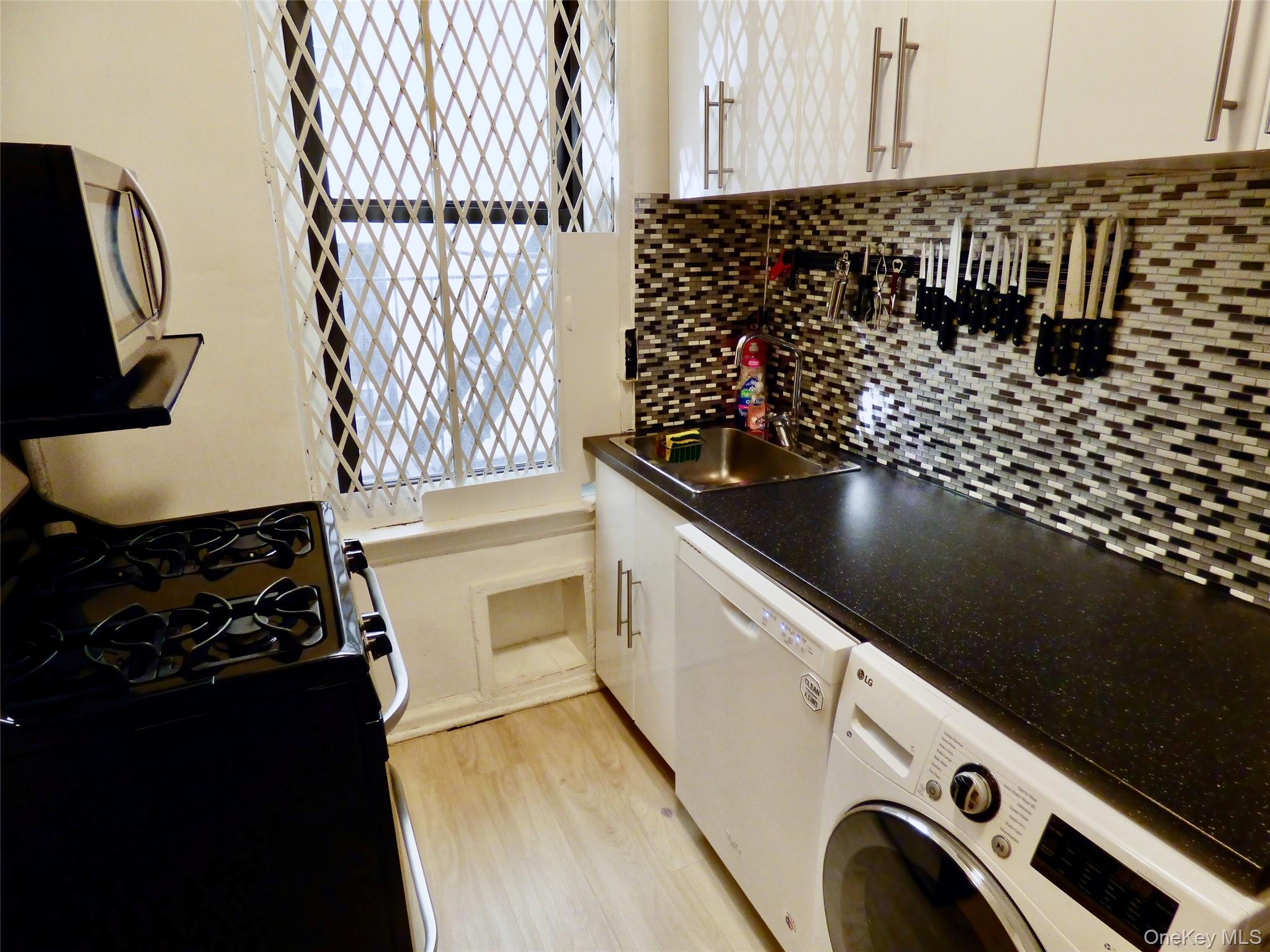 941 Jerome Avenue # D5, Bronx, NY 10452