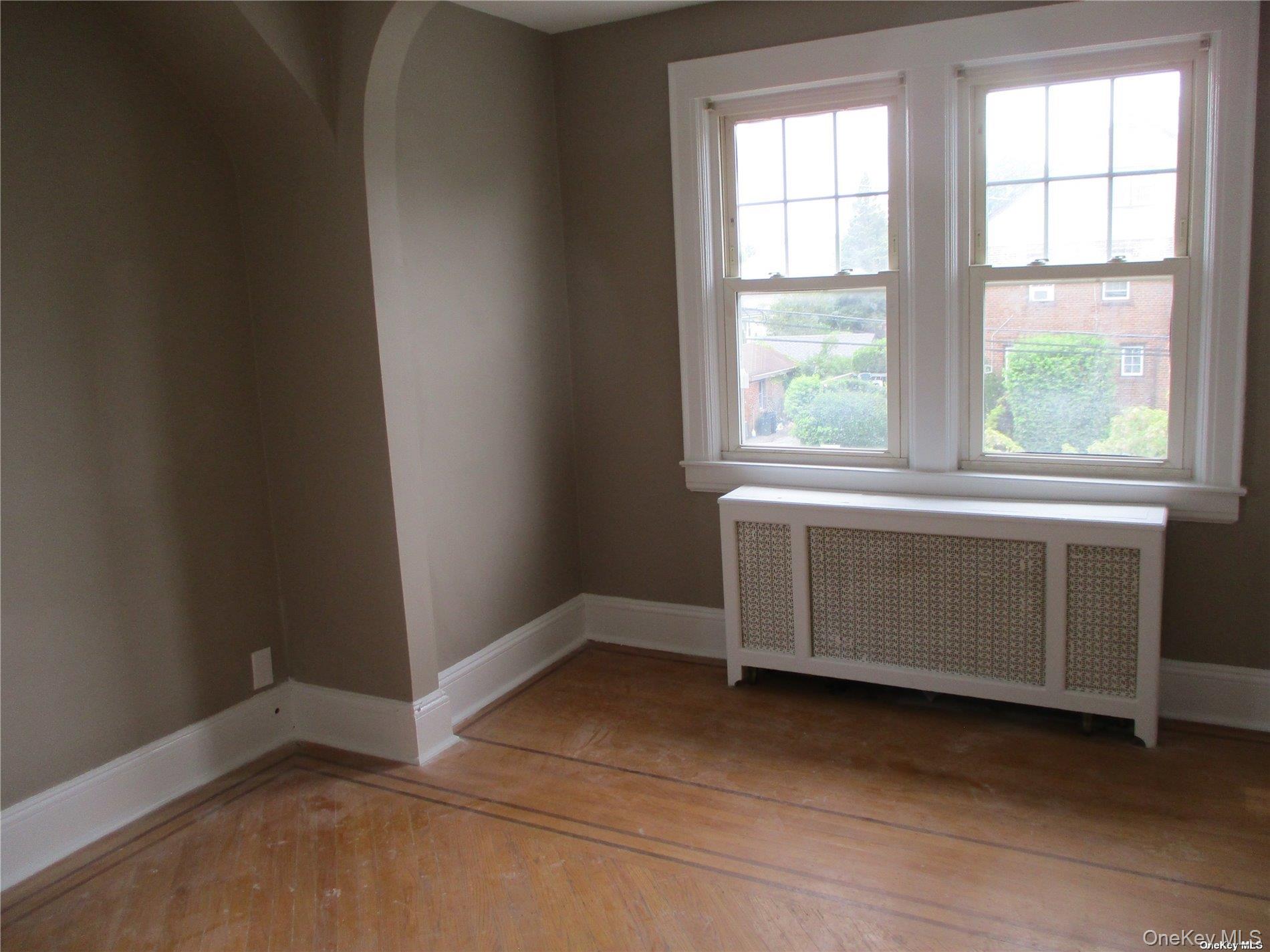 127 Gordon Road, Valley Stream, NY 11581