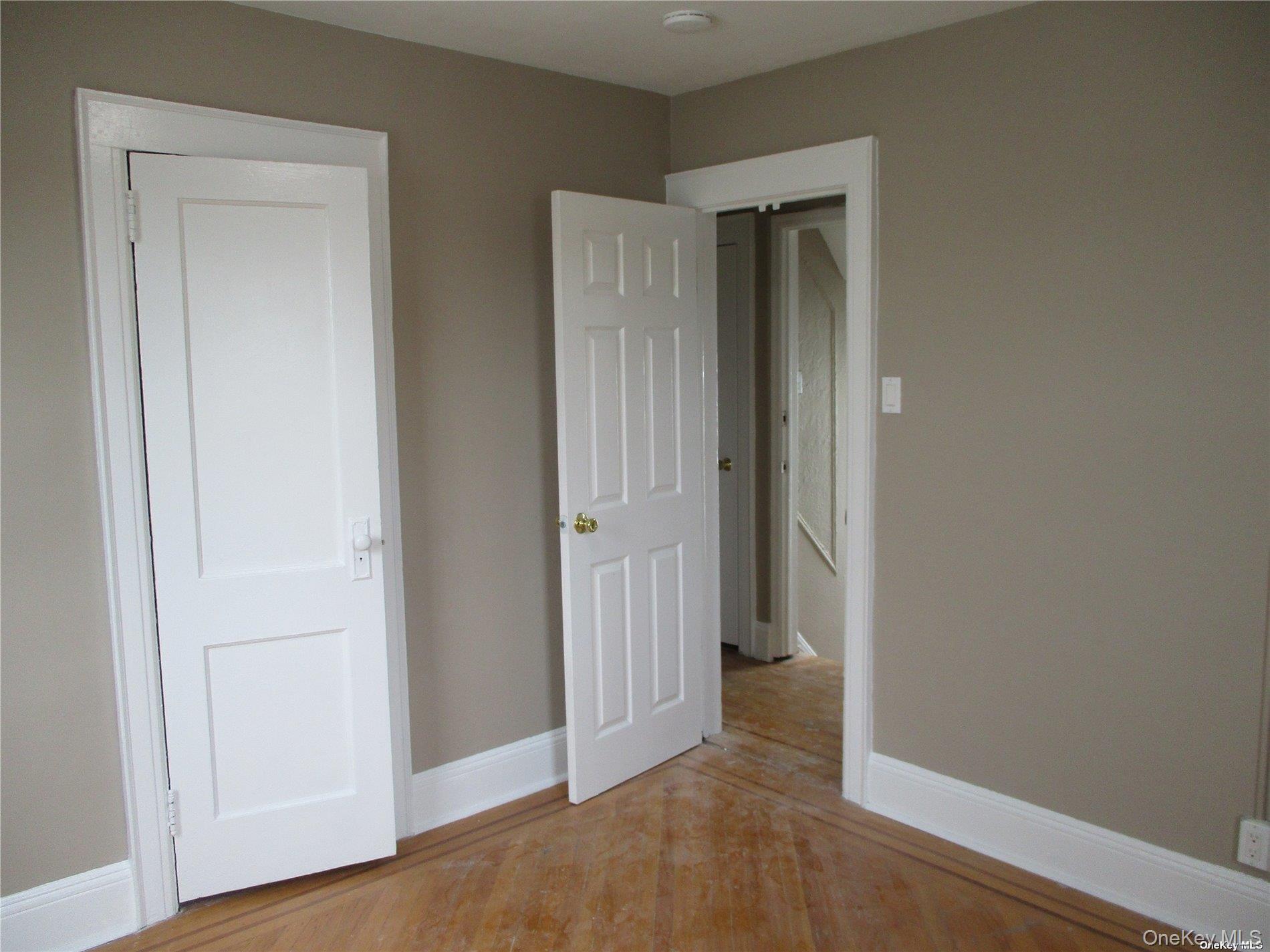 127 Gordon Road, Valley Stream, NY 11581