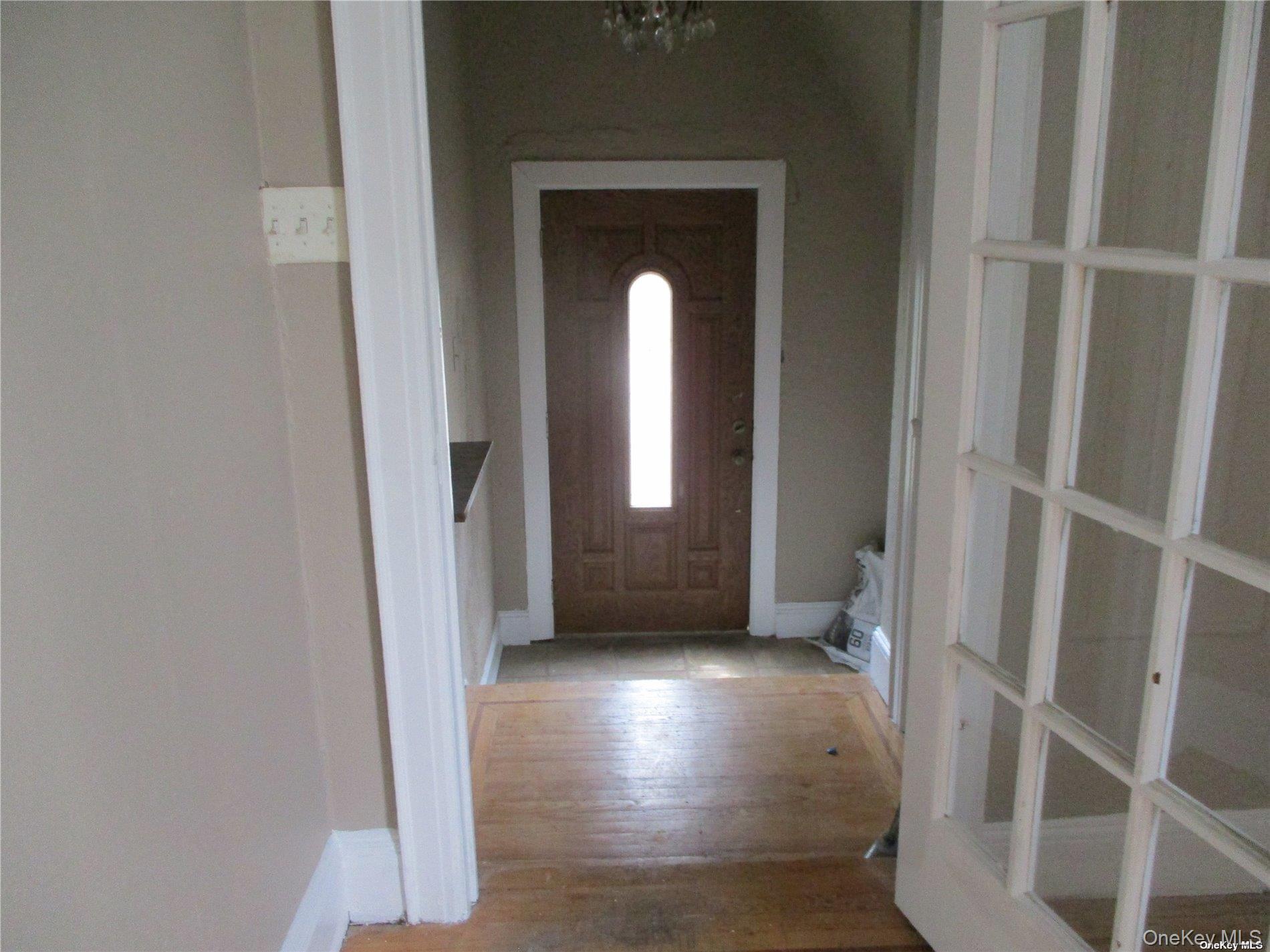 127 Gordon Road, Valley Stream, NY 11581