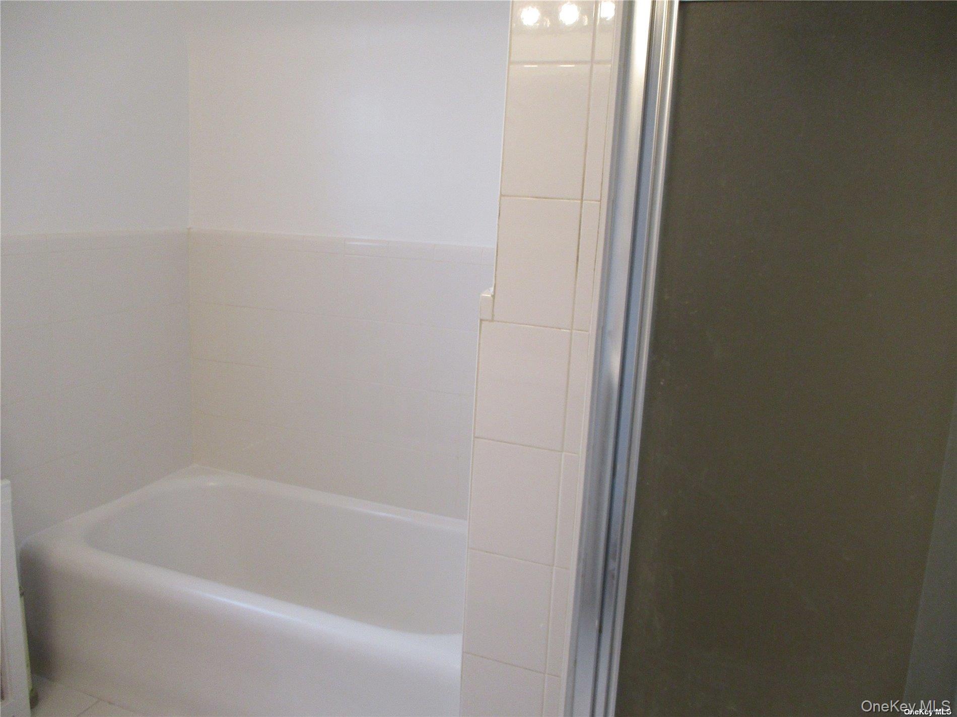 127 Gordon Road, Valley Stream, NY 11581