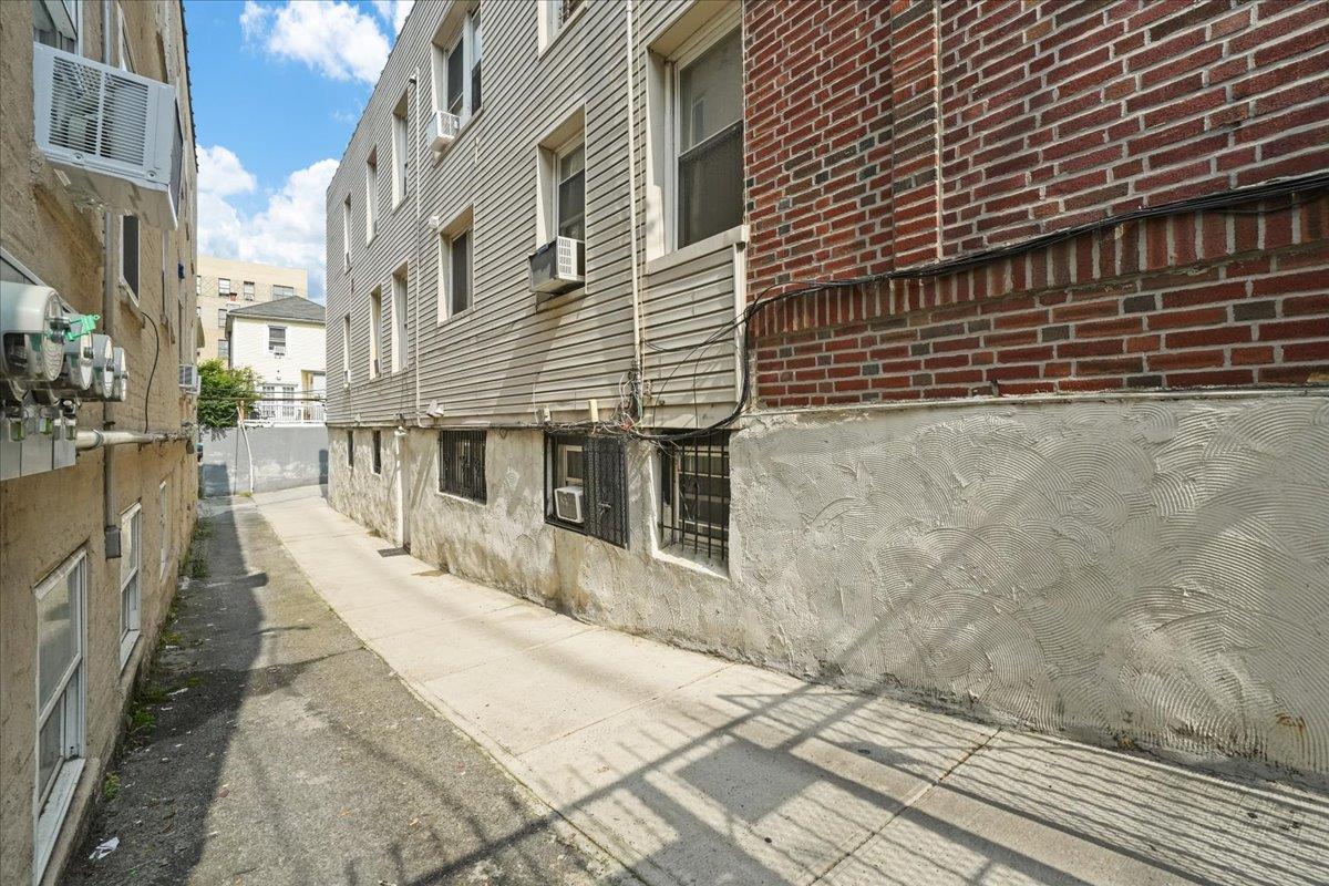 1917 Loring Place S, Bronx, NY 10453