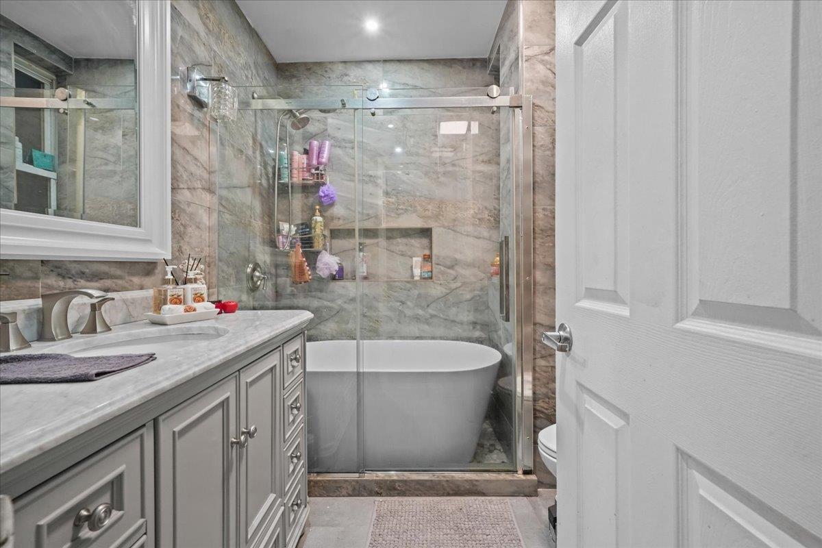 1917 Loring Place S, Bronx, NY 10453