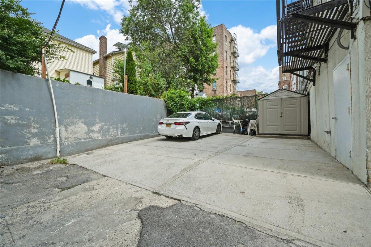 1917 Loring Place S, Bronx, NY 10453