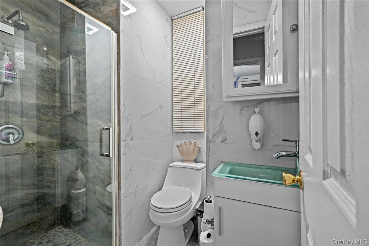 1917 Loring Place S, Bronx, NY 10453