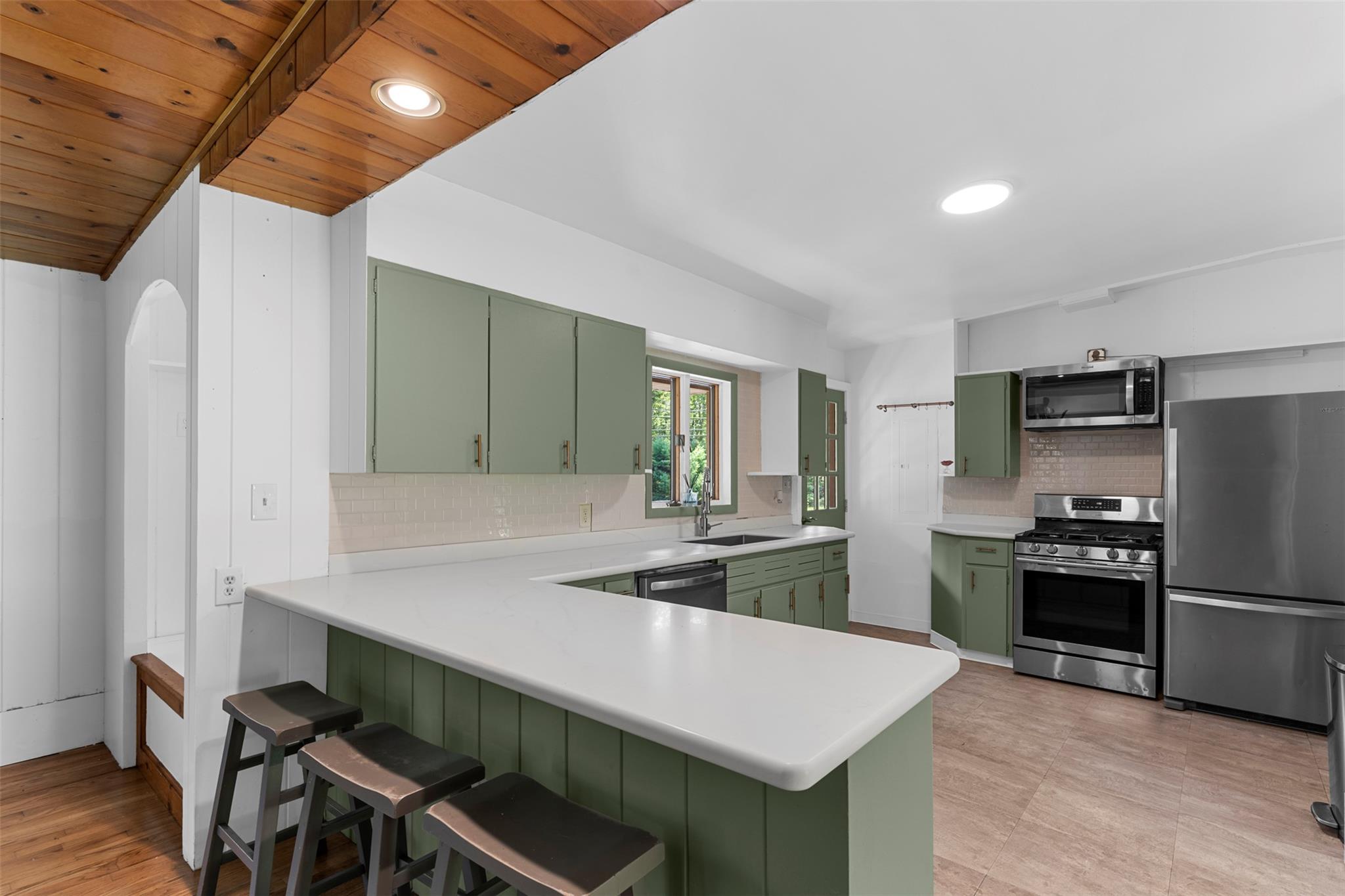 348 Old State Route 28, Glenford, NY 12433