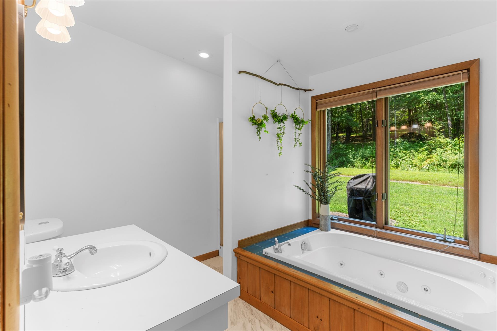 348 Old State Route 28, Glenford, NY 12433