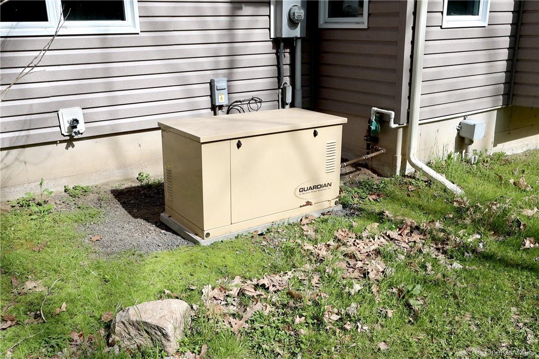 63 Lawrence Hill Road, Accord, NY 12404