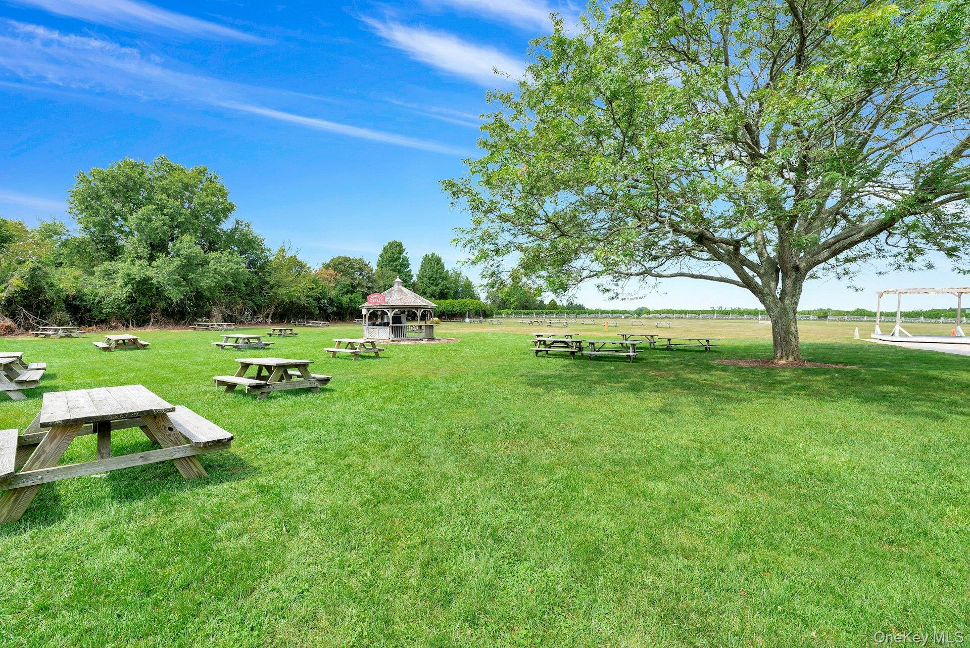 44075 Route 25, Peconic, NY 11971