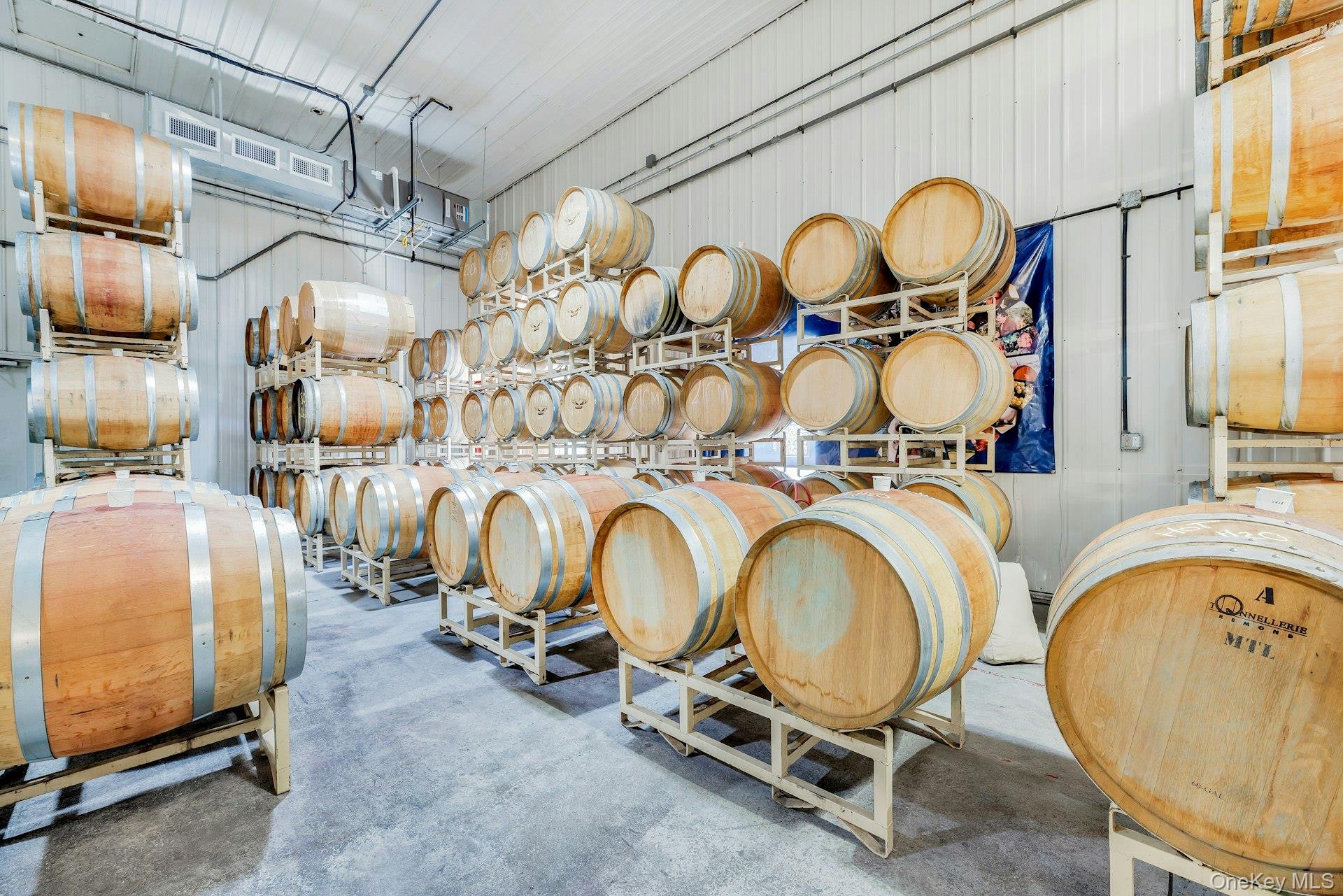 44075 Route 25, Peconic, NY 11971