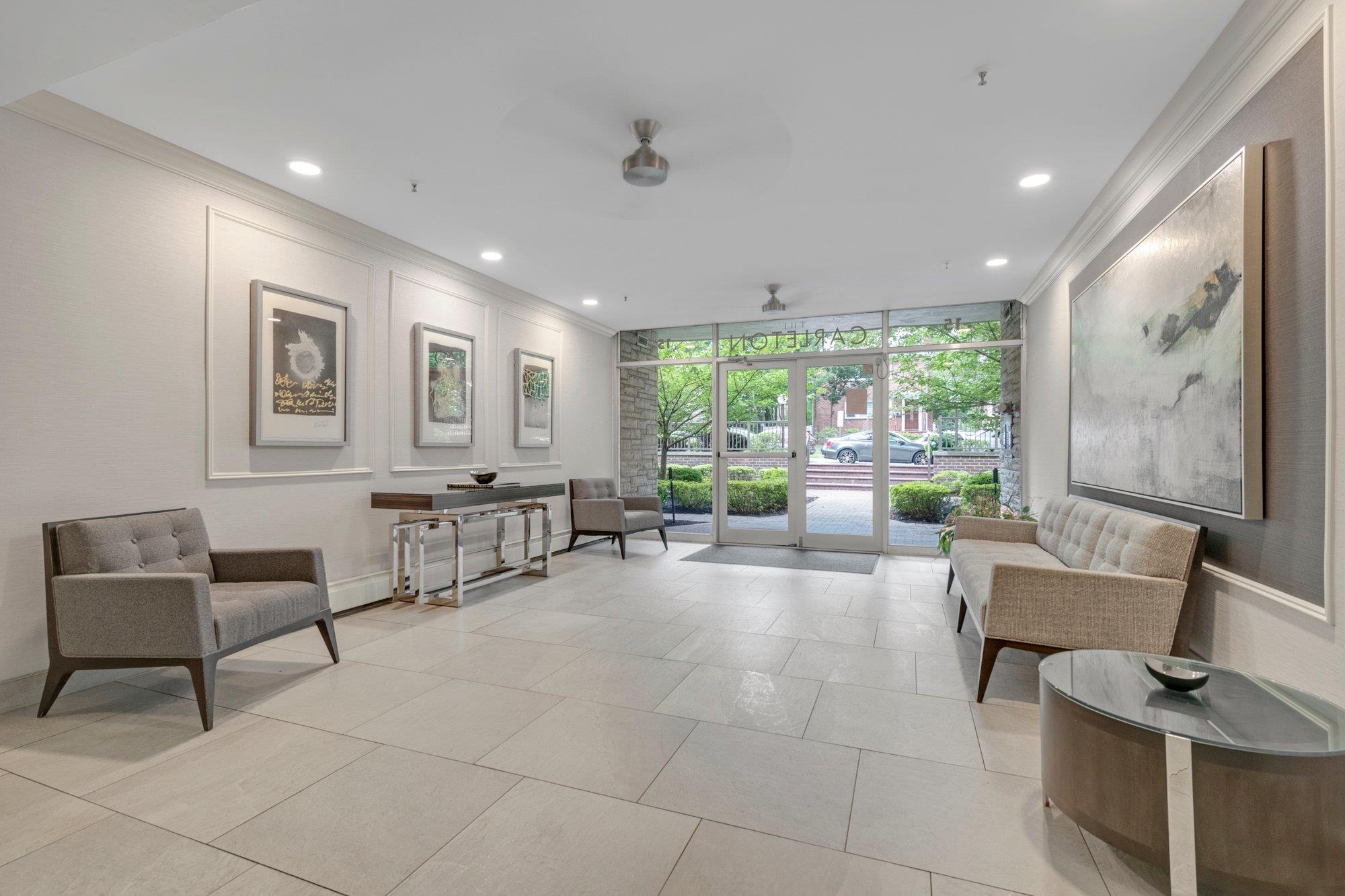 15 Hillpark Avenue # 2-O, Great Neck, NY 11021