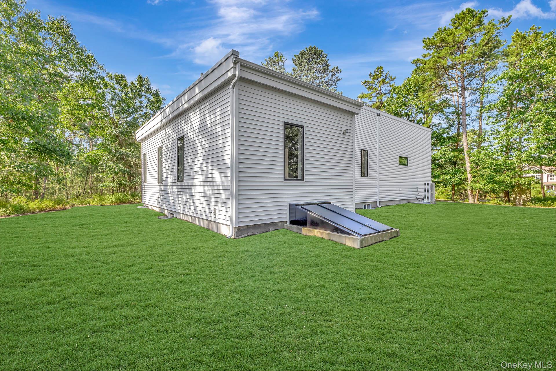 518 Maple Avenue S, Flanders, NY 11901