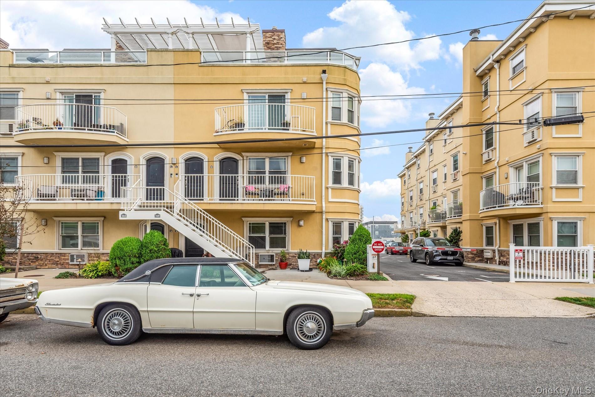 160 Beach 101st Street # 16B, Rockaway Park, NY 11694