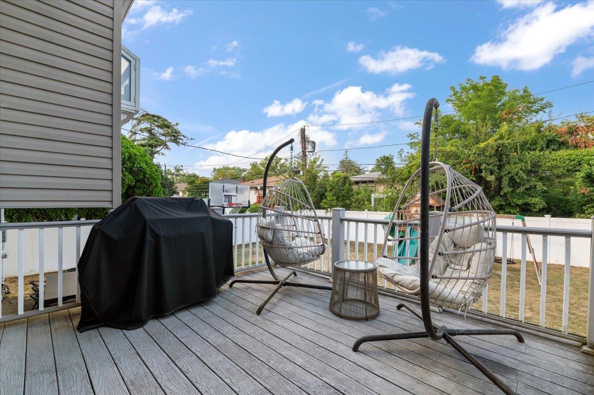 722 Eagle Drive, North Woodmere, NY 11581