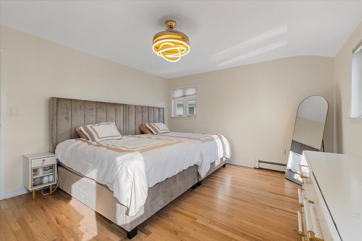 722 Eagle Drive, North Woodmere, NY 11581