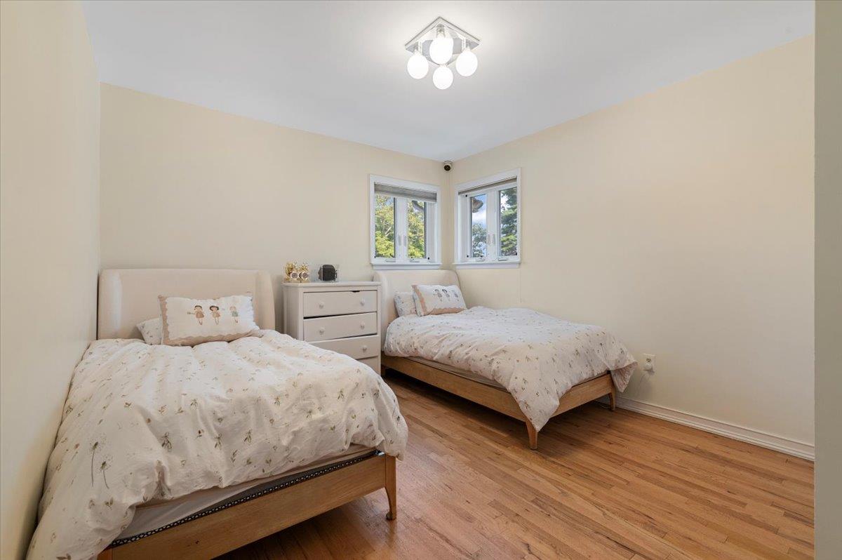 722 Eagle Drive, North Woodmere, NY 11581