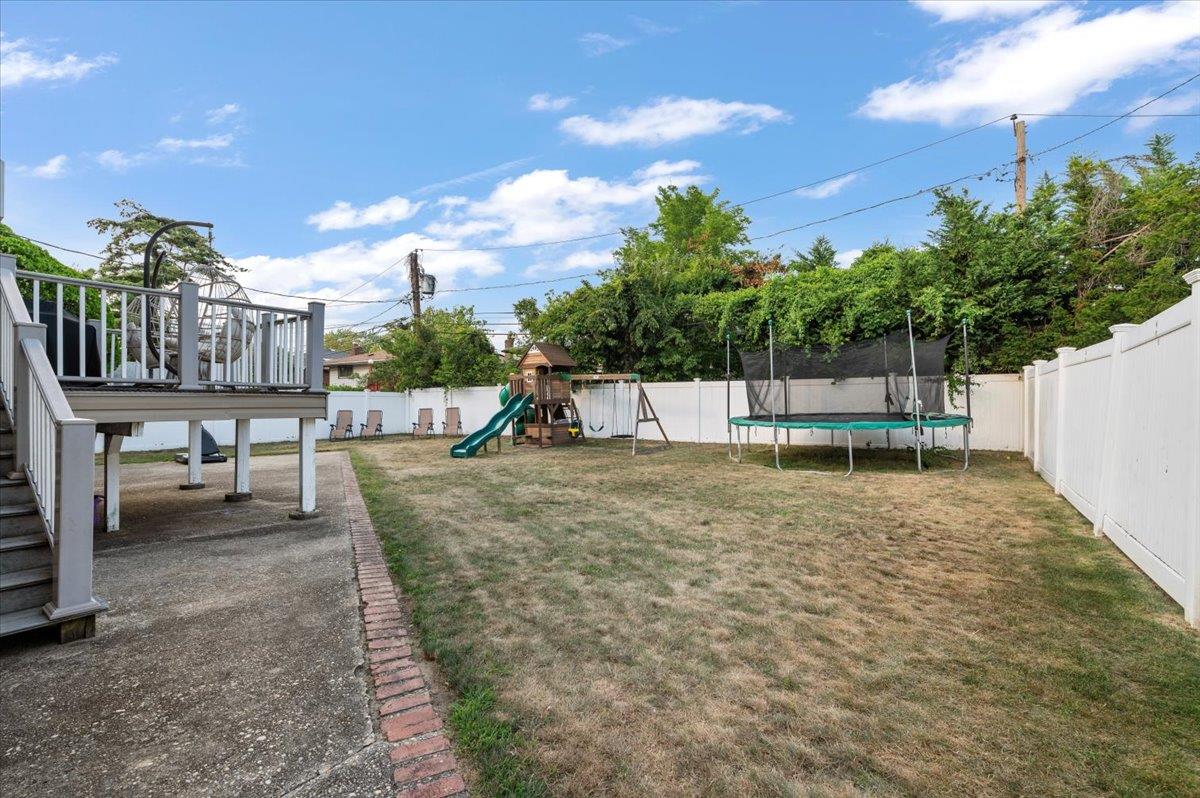 722 Eagle Drive, North Woodmere, NY 11581