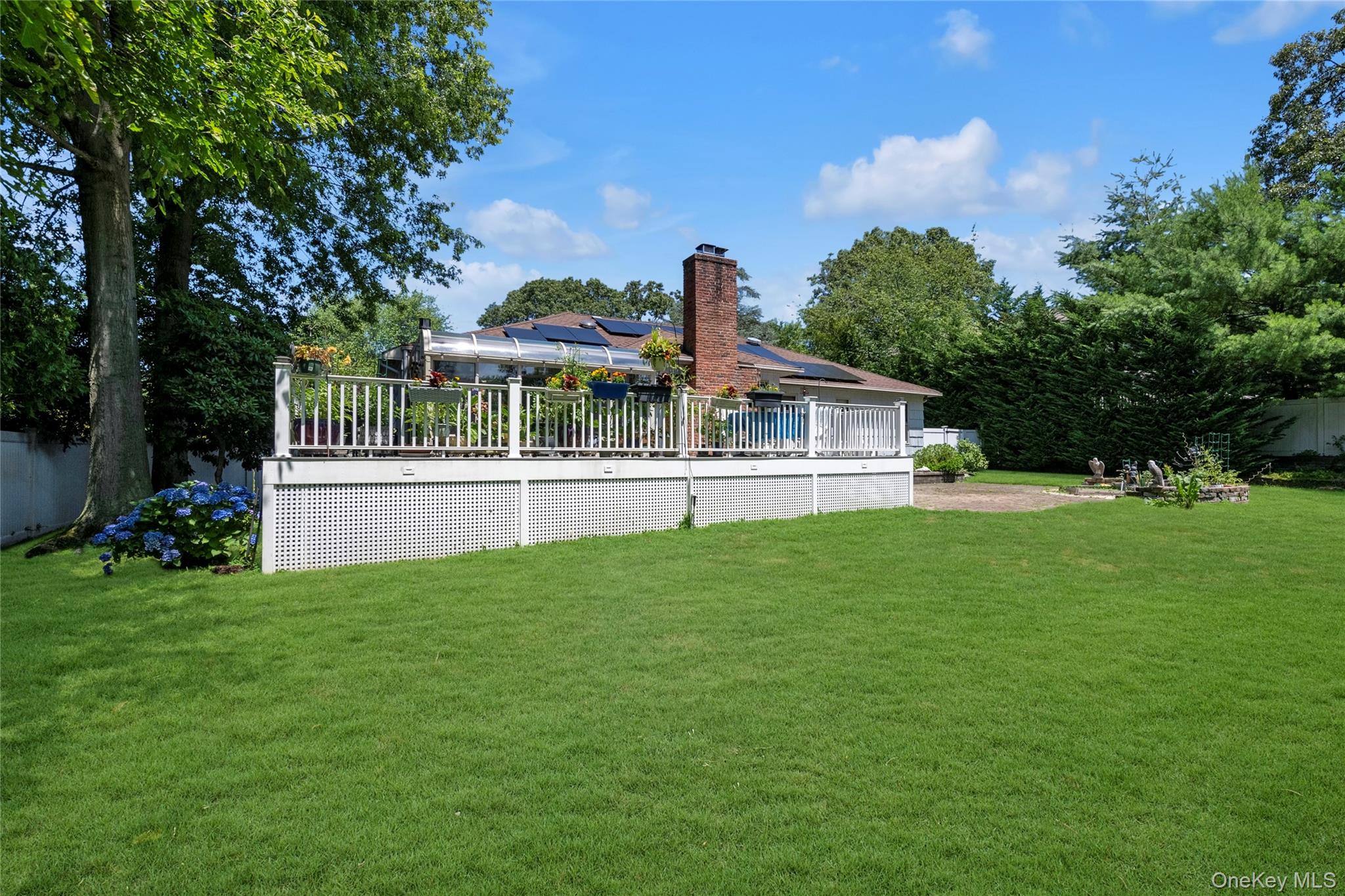 17 Melody, Bayville, NY 11709