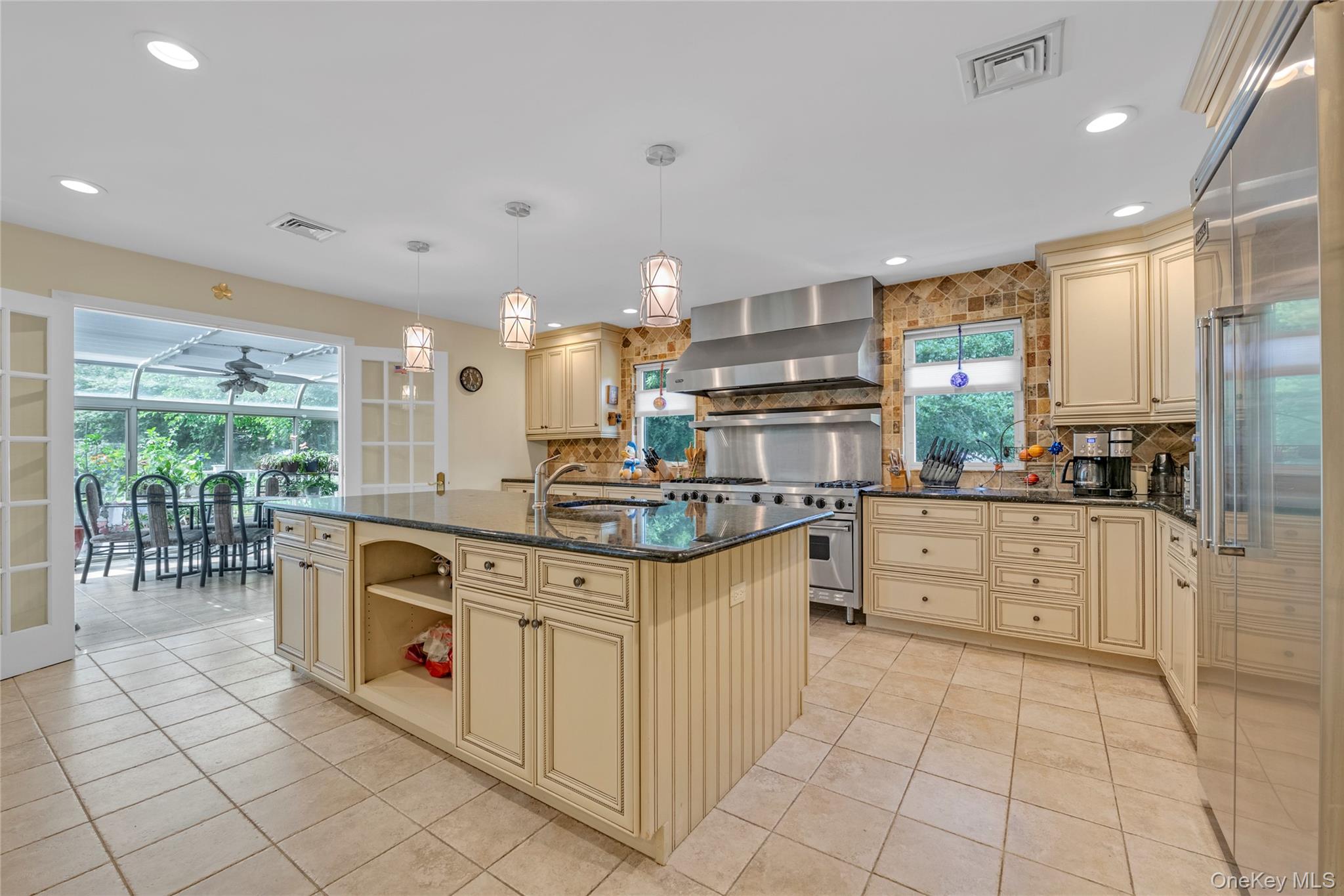 17 Melody, Bayville, NY 11709