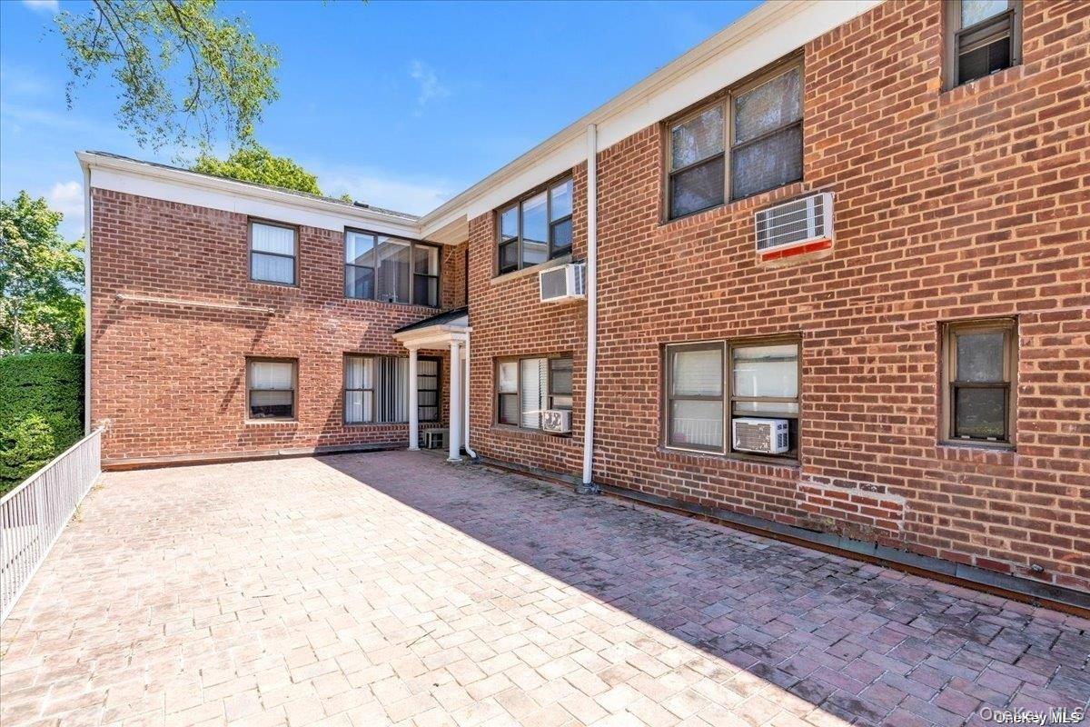 1205 E Broadway # F-13, Hewlett, NY 11557