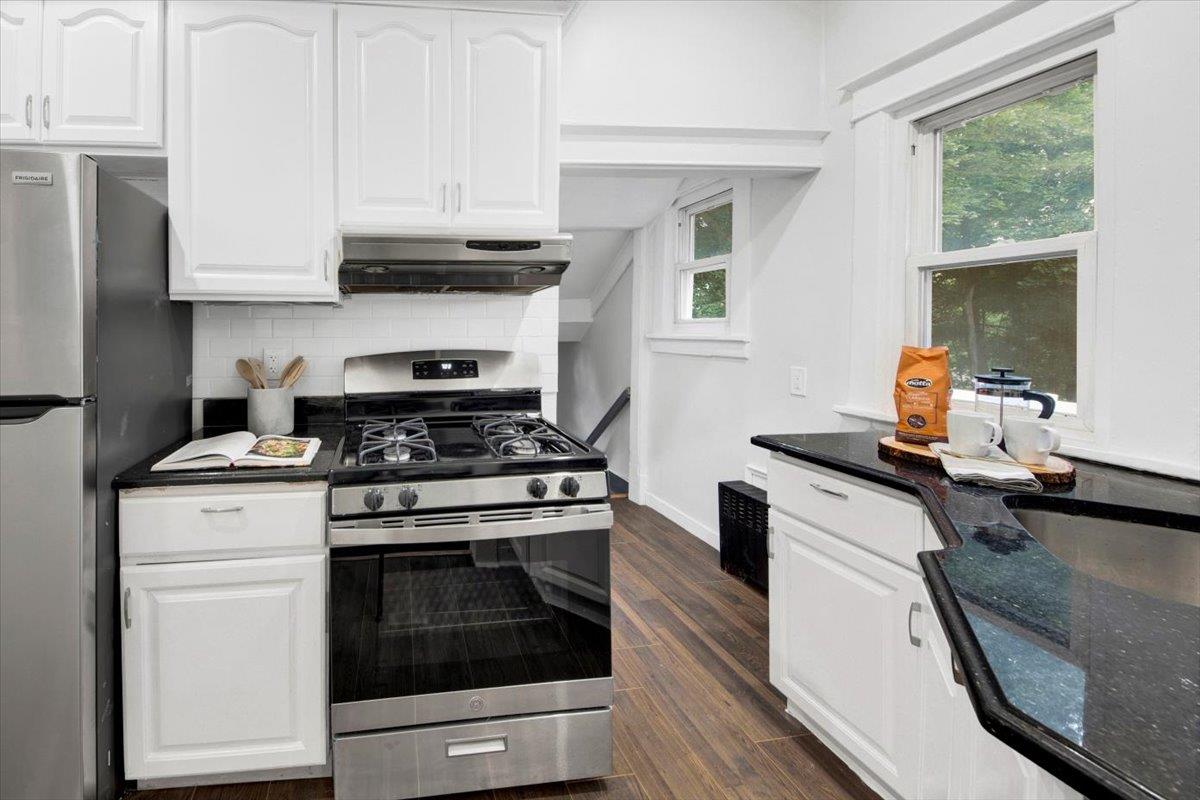 75 Belknap Avenue, Yonkers, NY 10710