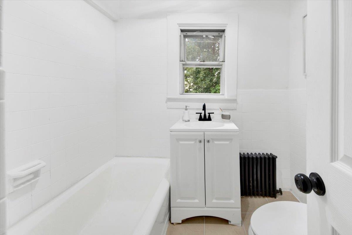 75 Belknap Avenue, Yonkers, NY 10710