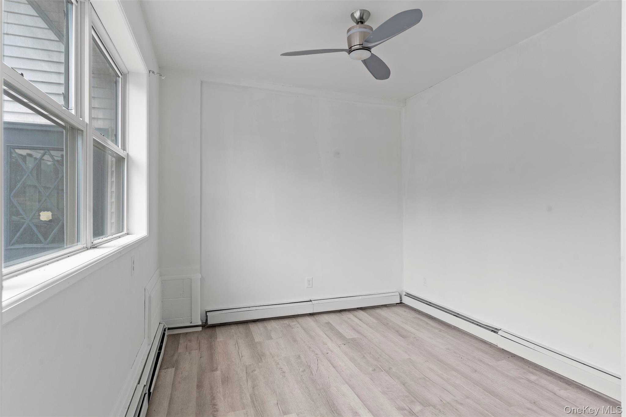 737 Broadway (aka 9W), Ulster Park, NY 12487