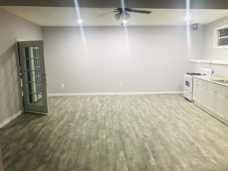 737 Broadway (aka 9W), Ulster Park, NY 12487