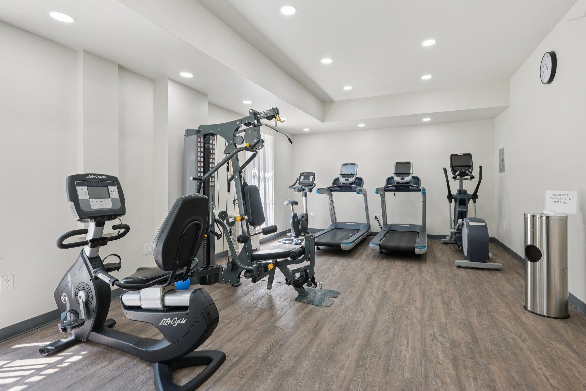 160 Middle Neck Road # 2 C, Great Neck, NY 11021