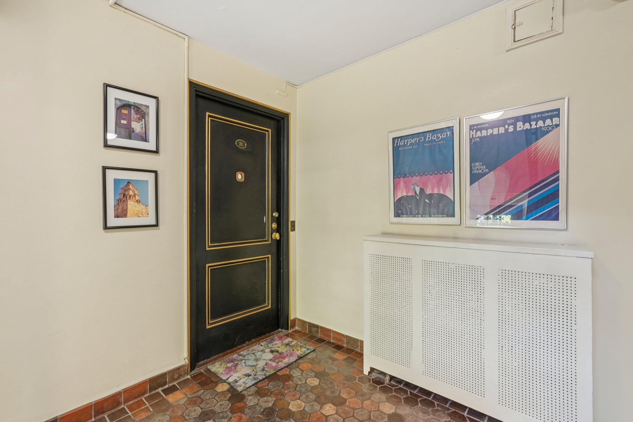 160 Middle Neck Road # 2 C, Great Neck, NY 11021