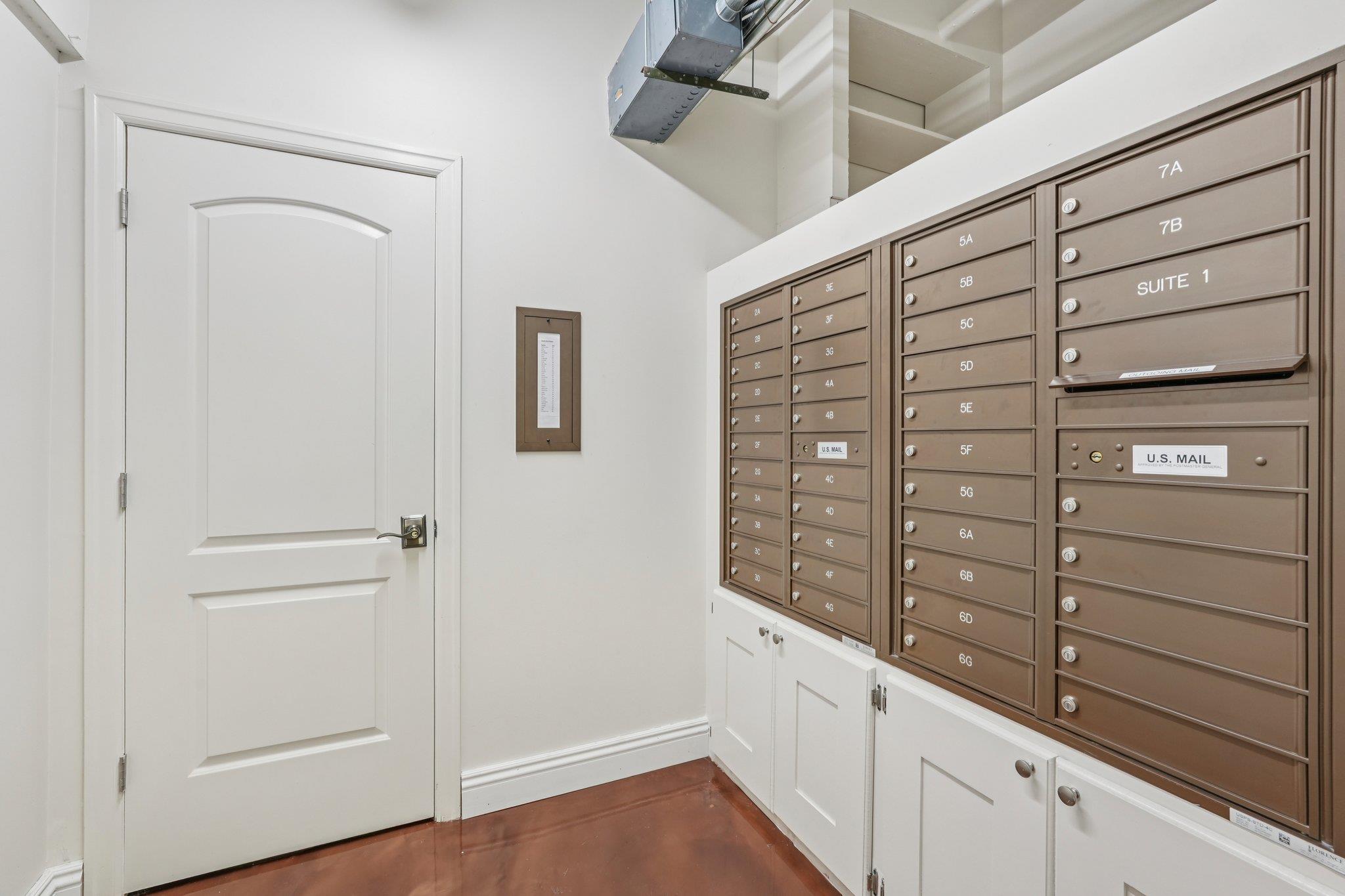 160 Middle Neck Road # 2 C, Great Neck, NY 11021