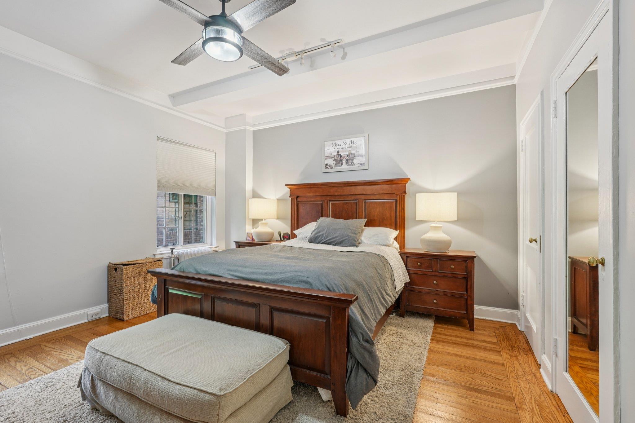 160 Middle Neck Road # 2 C, Great Neck, NY 11021