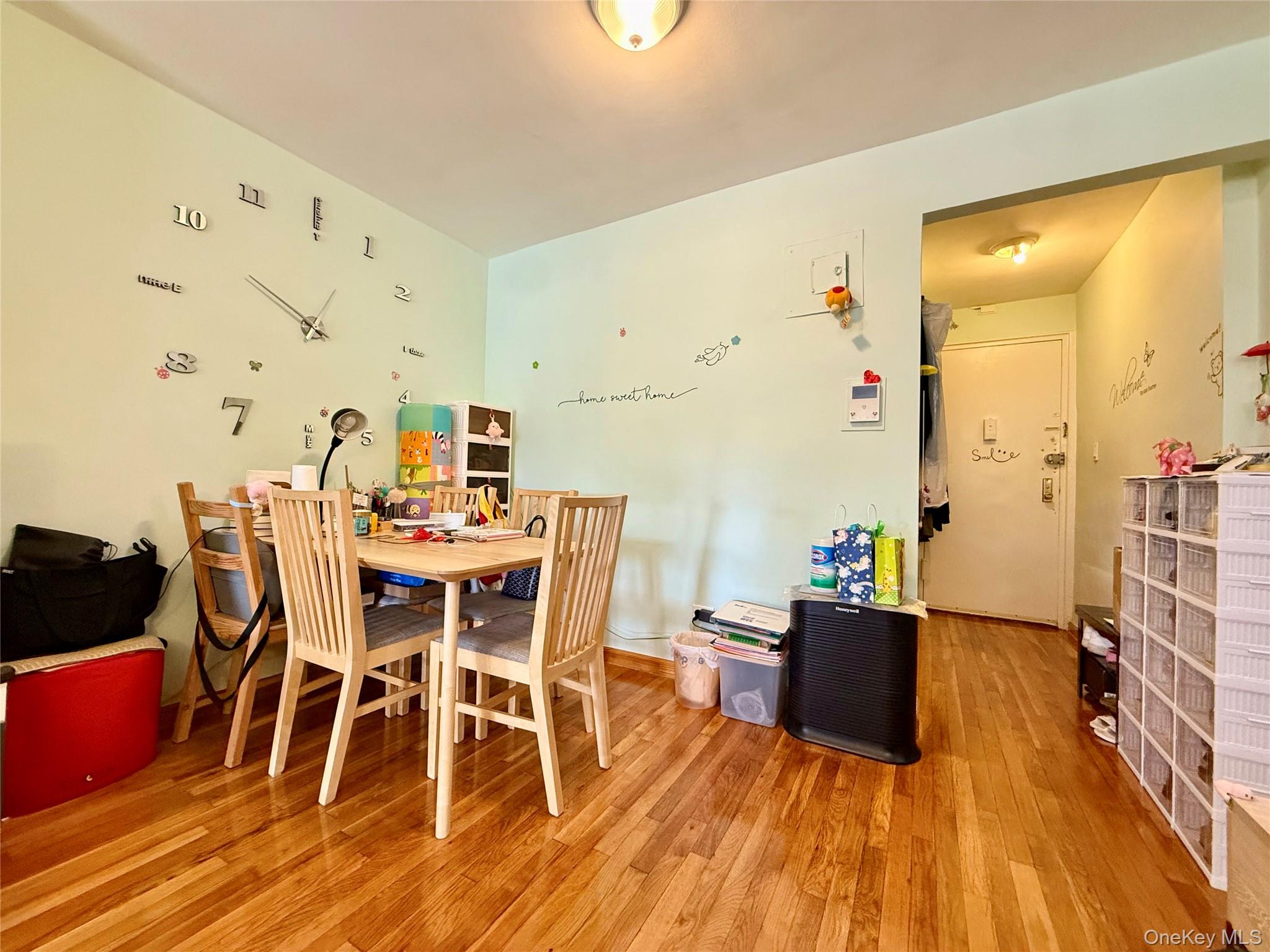 152-72 Melbourne Ave # 2A, Flushing, NY 11367