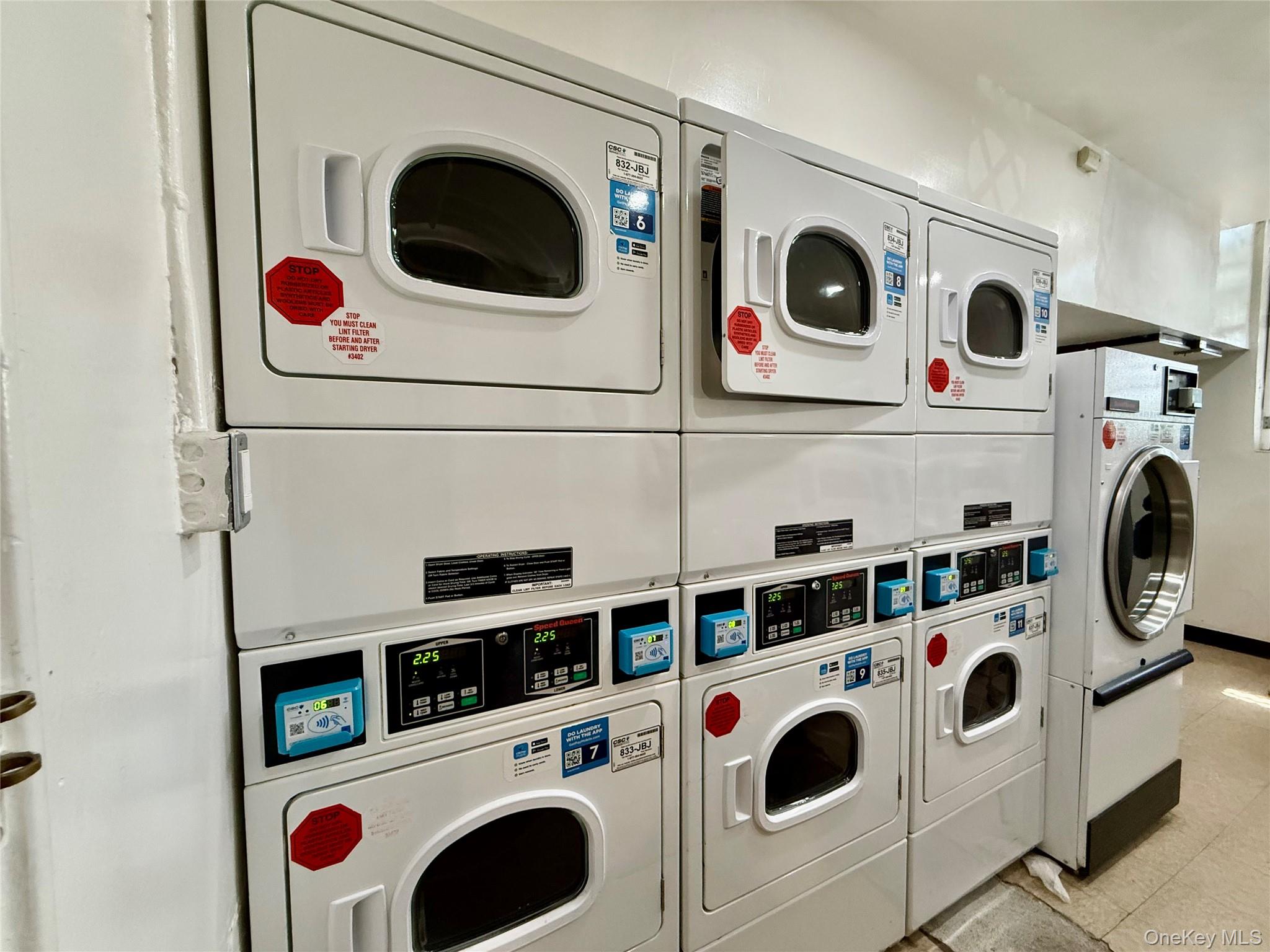 152-72 Melbourne Ave # 2A, Flushing, NY 11367