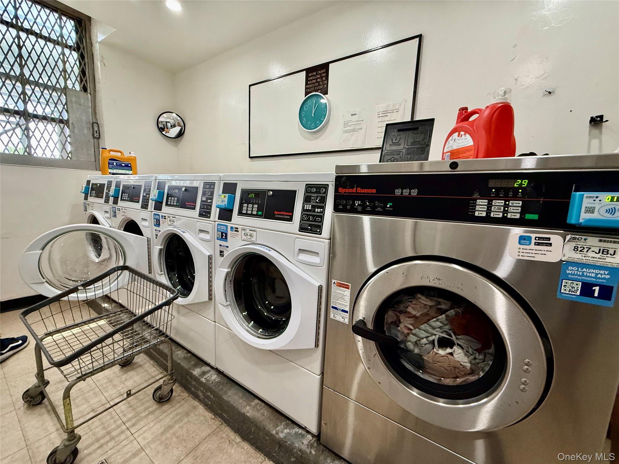 152-72 Melbourne Ave # 2A, Flushing, NY 11367