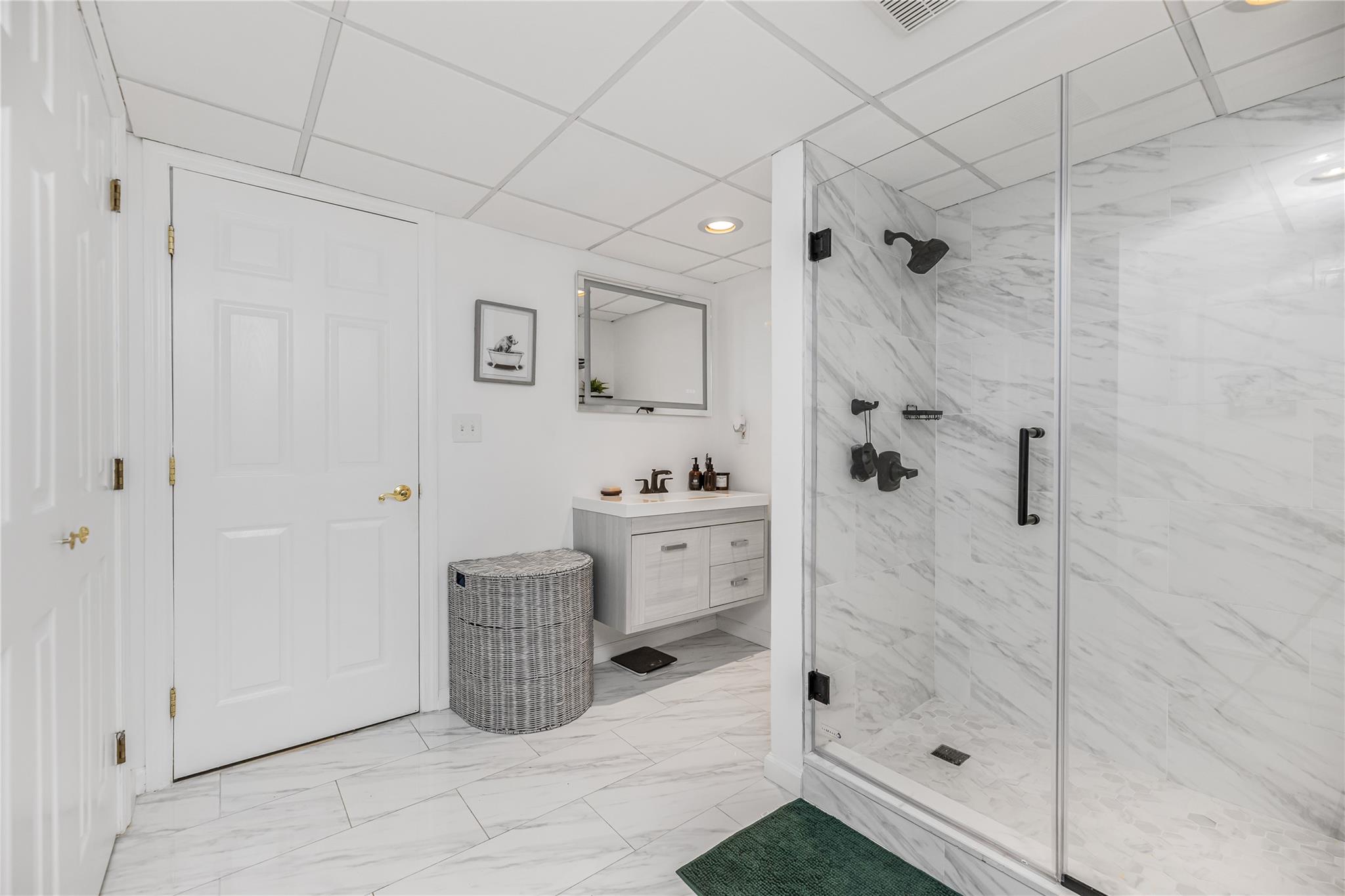 5 Queens Way, Newburgh, NY 12550