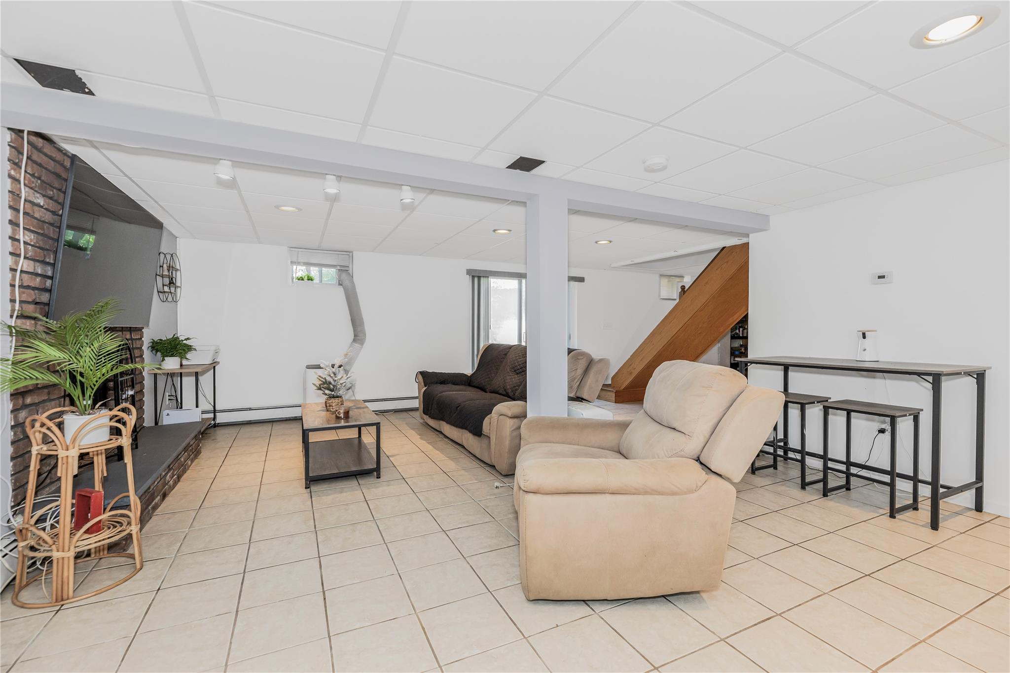 5 Queens Way, Newburgh, NY 12550