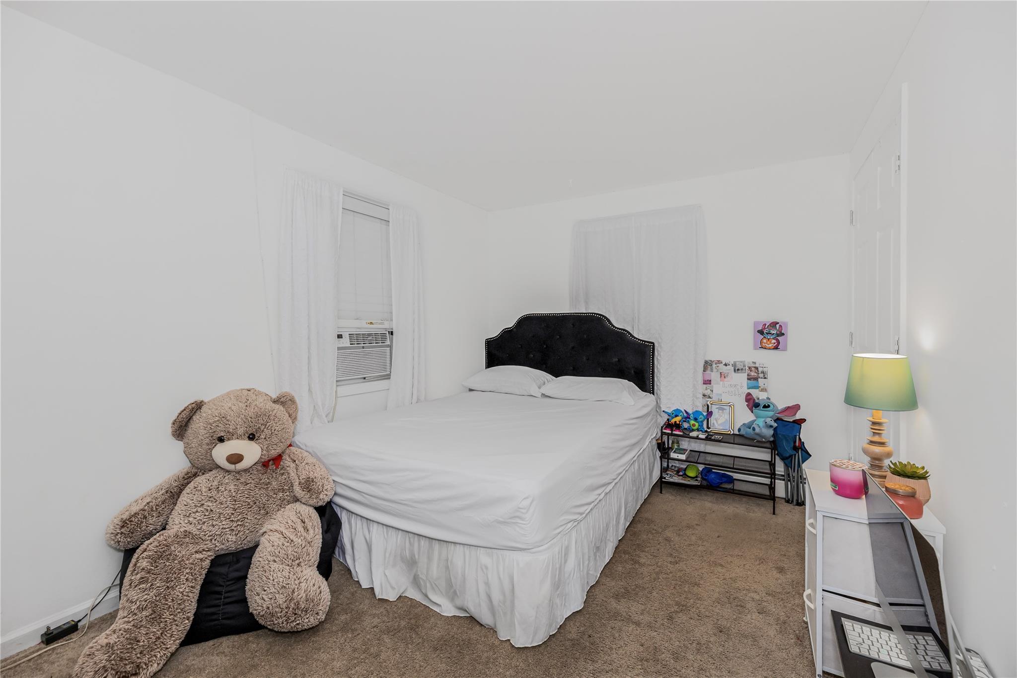 5 Queens Way, Newburgh, NY 12550