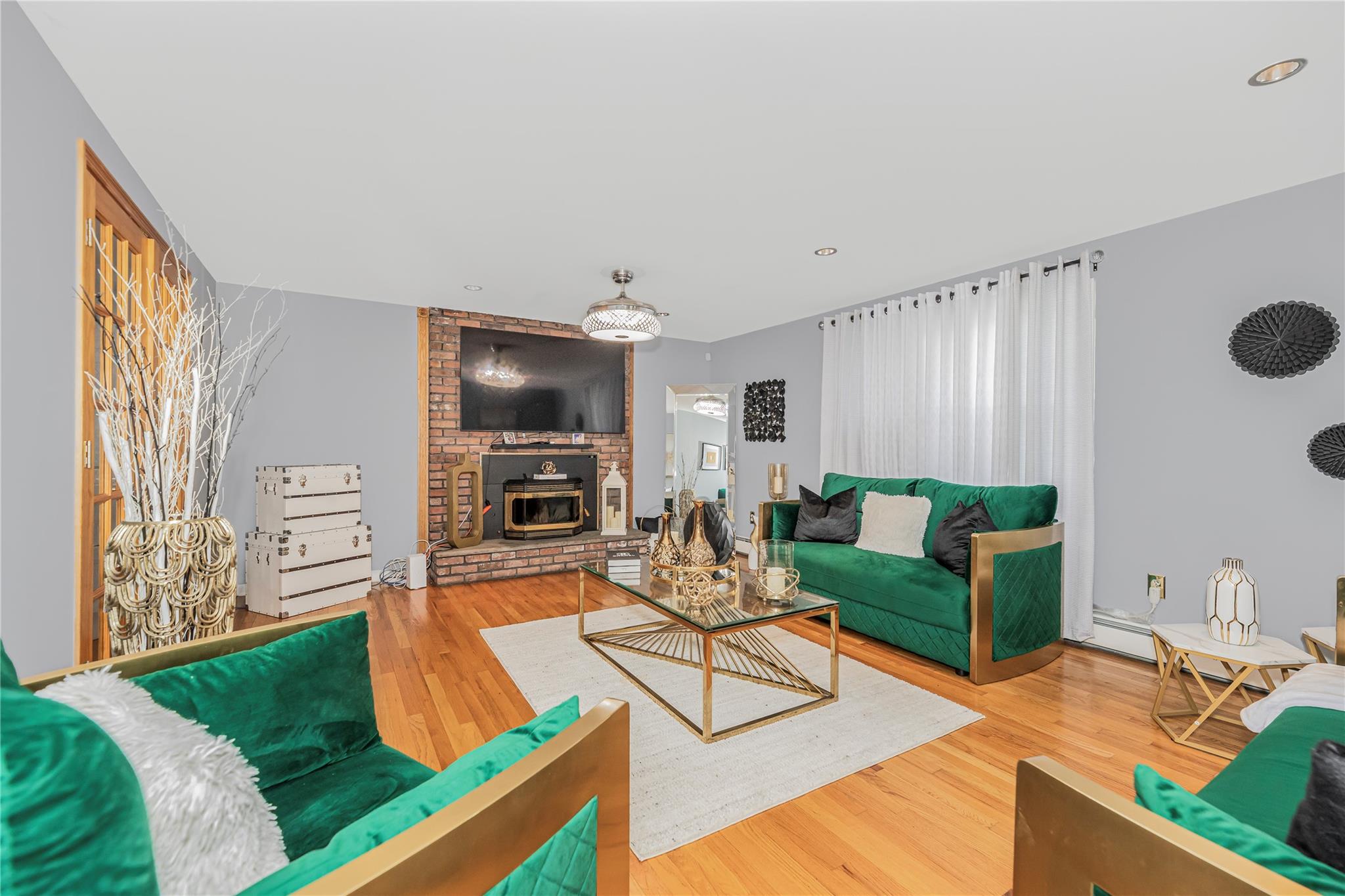 5 Queens Way, Newburgh, NY 12550